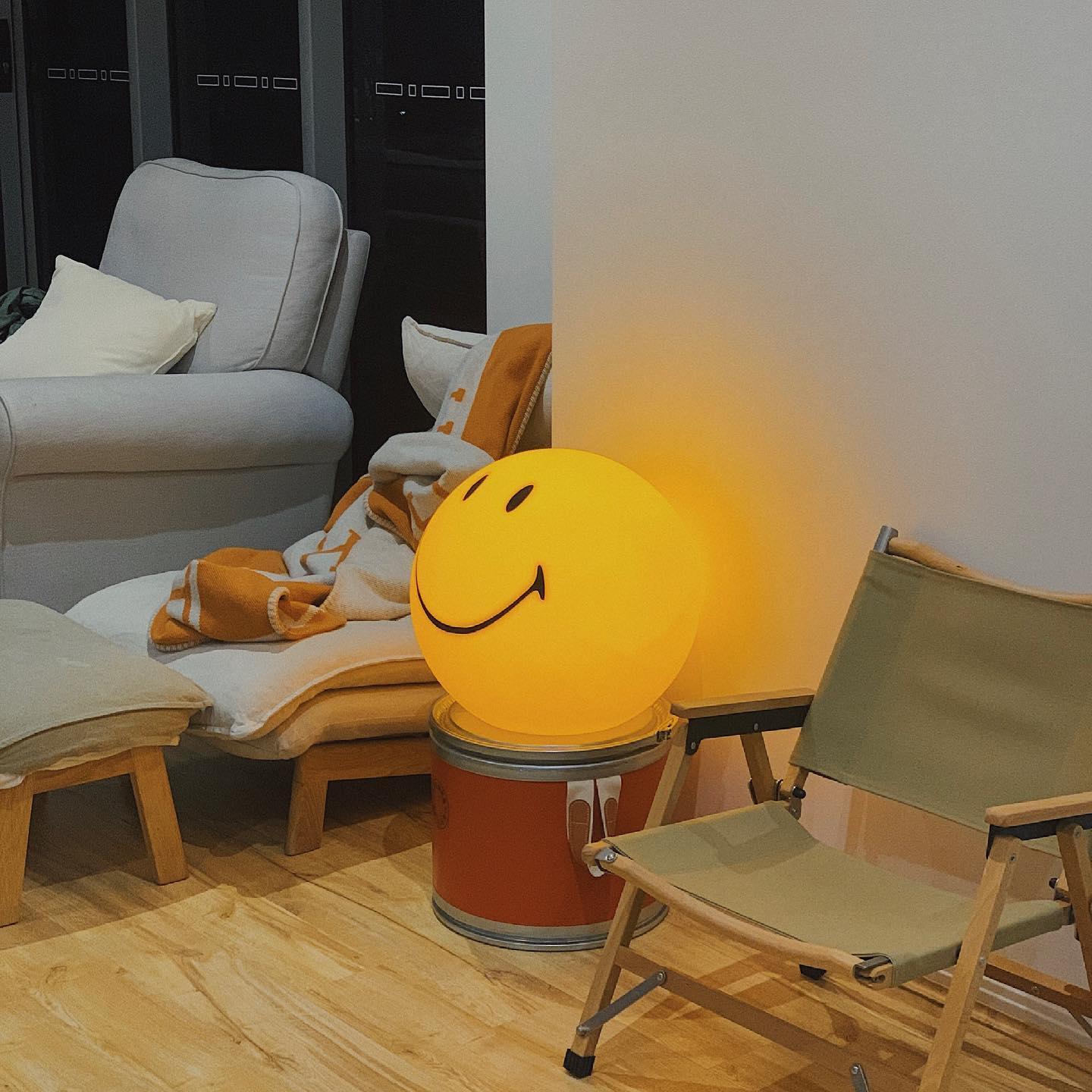 Rymt Plastic Whimsical Table Lamp-Neutral Decor