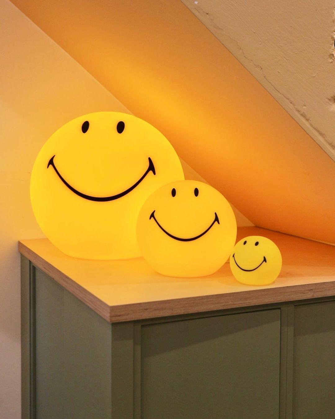 Fiera Plastic Playful Table Lamp-Neutral Decor