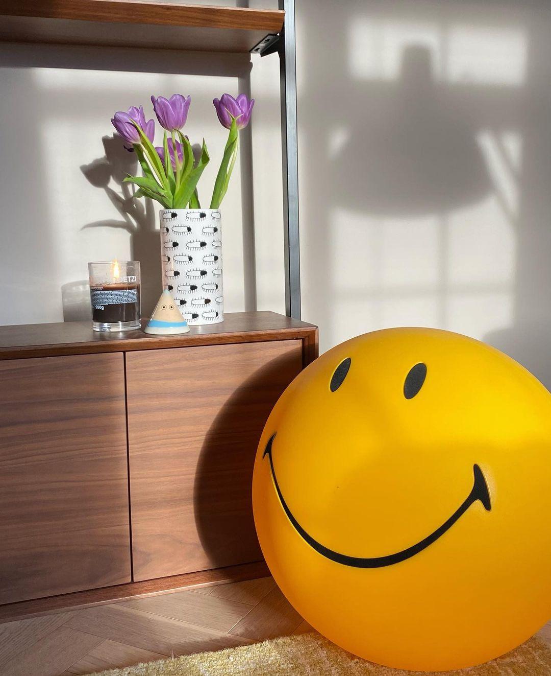 Rymt Plastic Whimsical Table Lamp-Neutral Decor