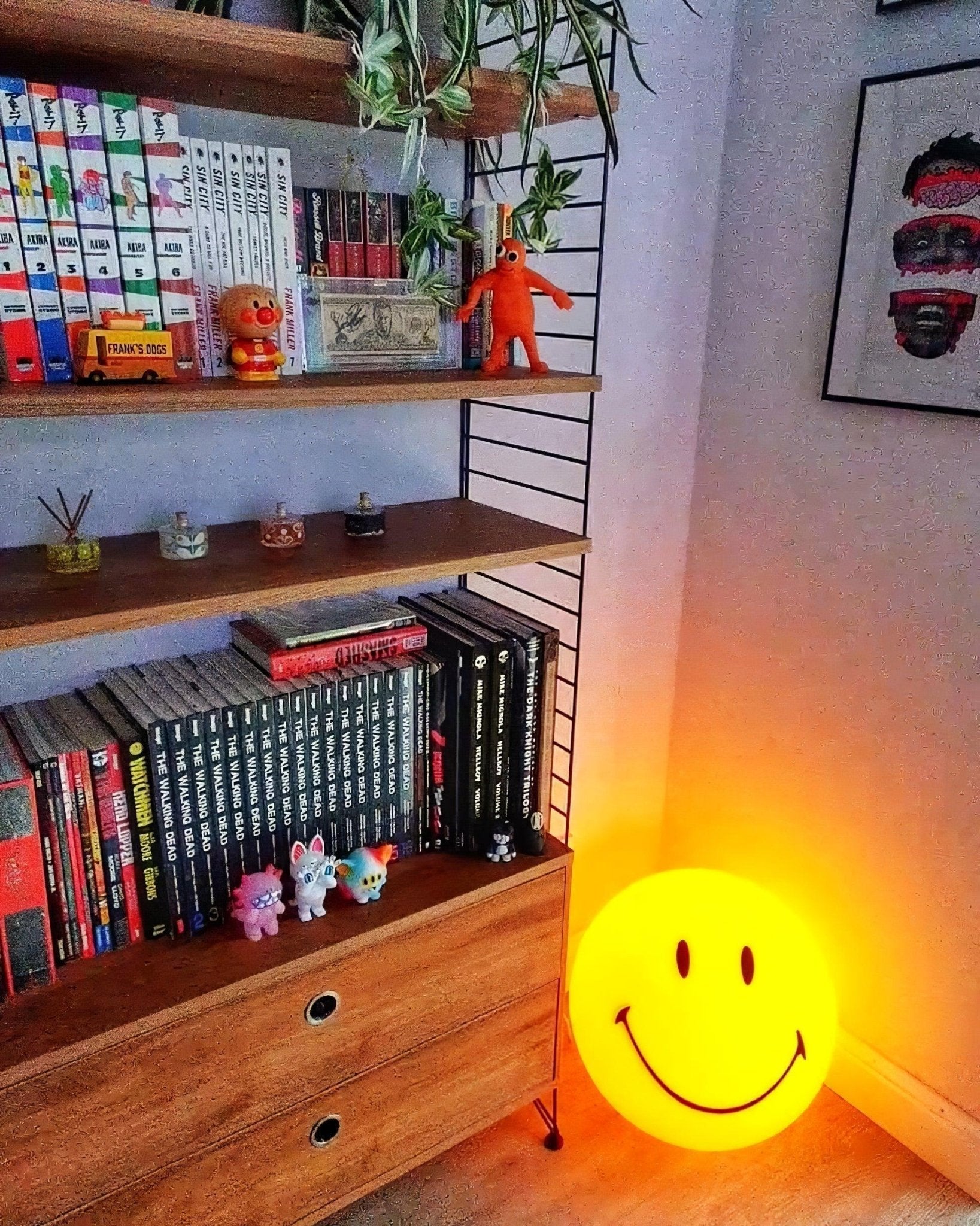 Rymt Plastic Whimsical Table Lamp-Neutral Decor