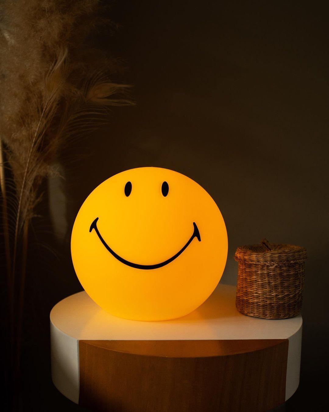 Fiera Plastic Playful Table Lamp-Neutral Decor