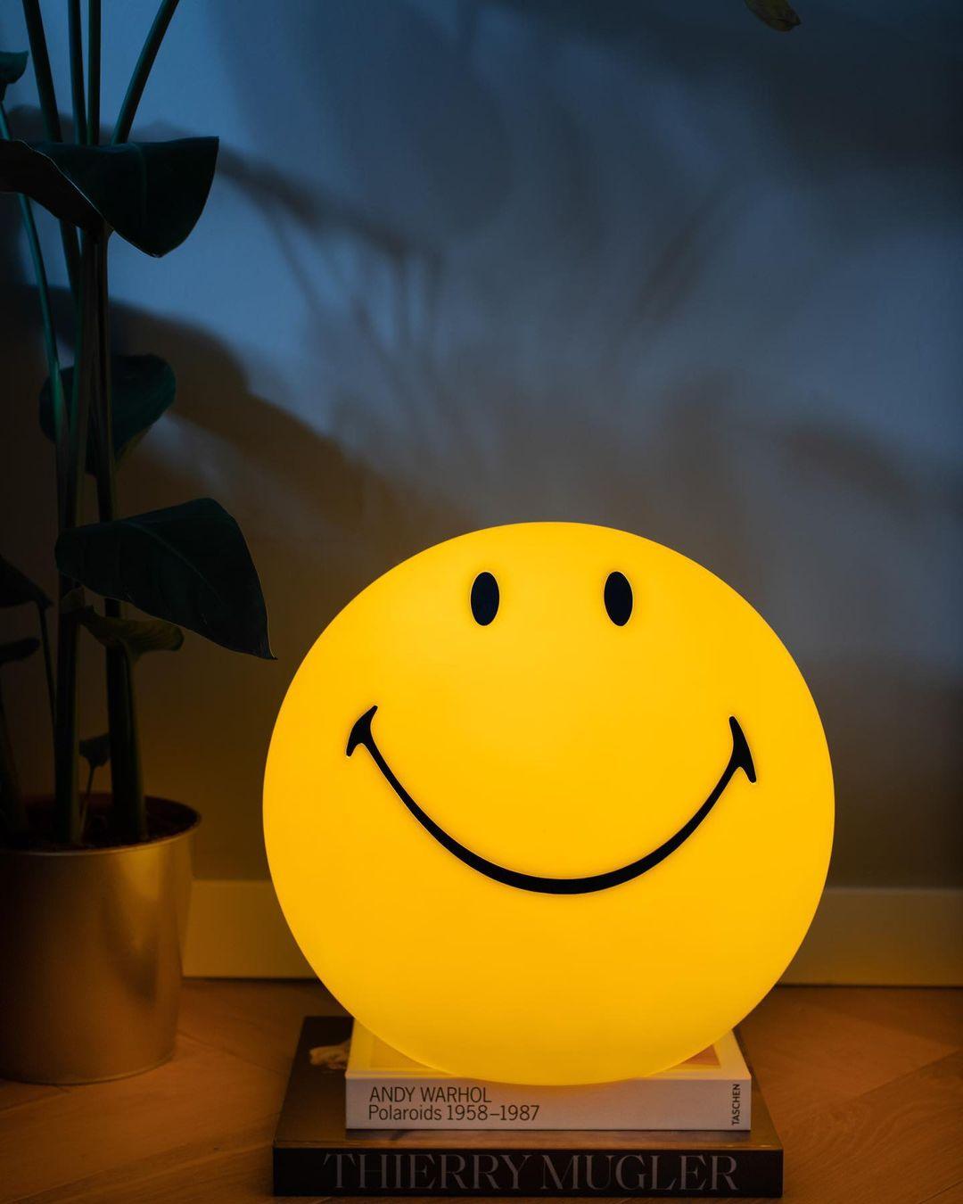 Fiera Plastic Playful Table Lamp-Neutral Decor