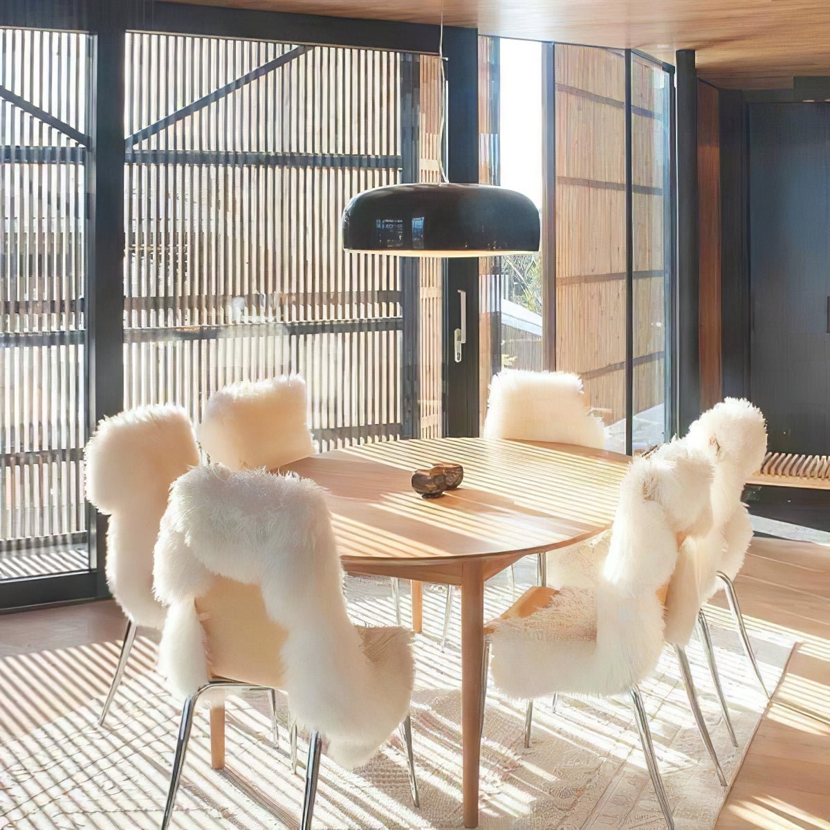 Ryan Minimalist Pendant Light-Neutral Decor