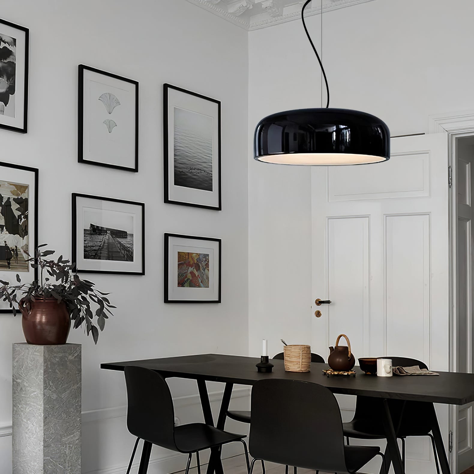 Ryan Minimalist Pendant Light-Neutral Decor