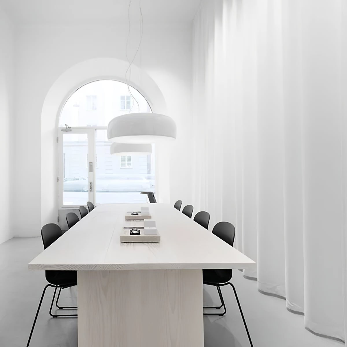 Ryan Minimalist Pendant Light-Neutral Decor