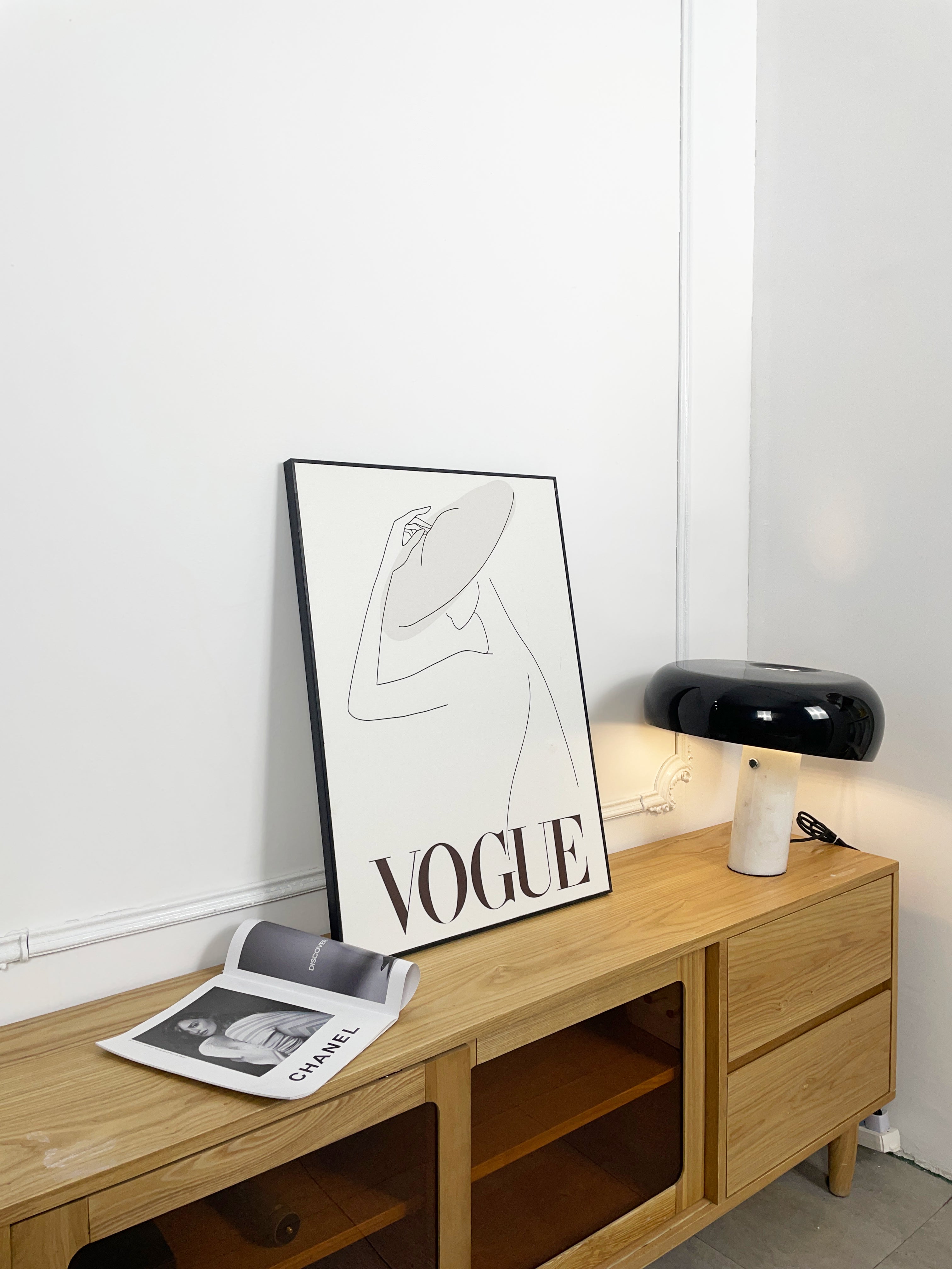 Nucleus Marble Table Lamp-Neutral Decor