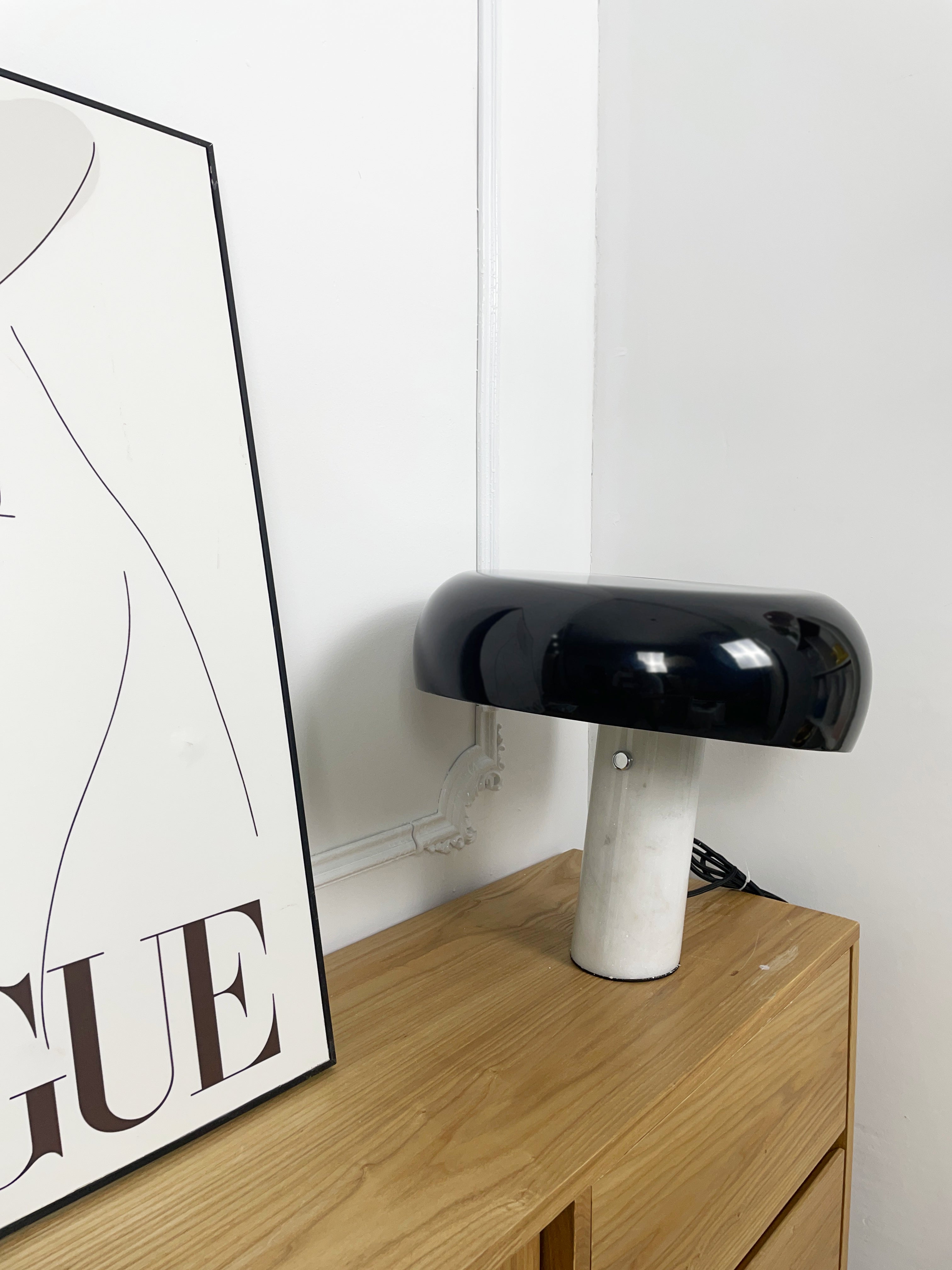 Nucleus Marble Table Lamp-Neutral Decor
