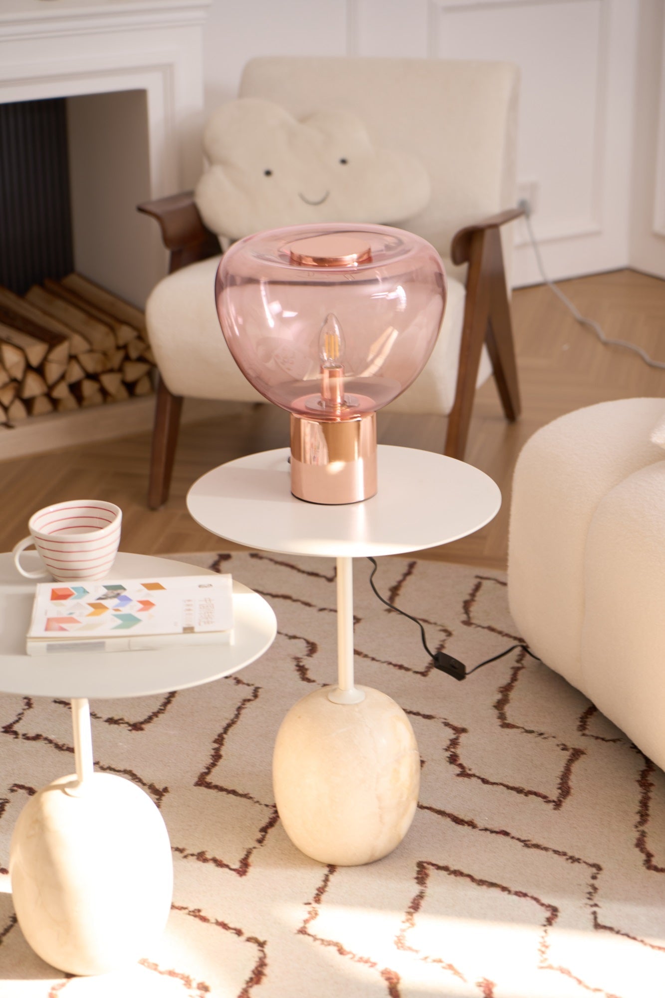 Jade Modern Table Lamp-Neutral Decor