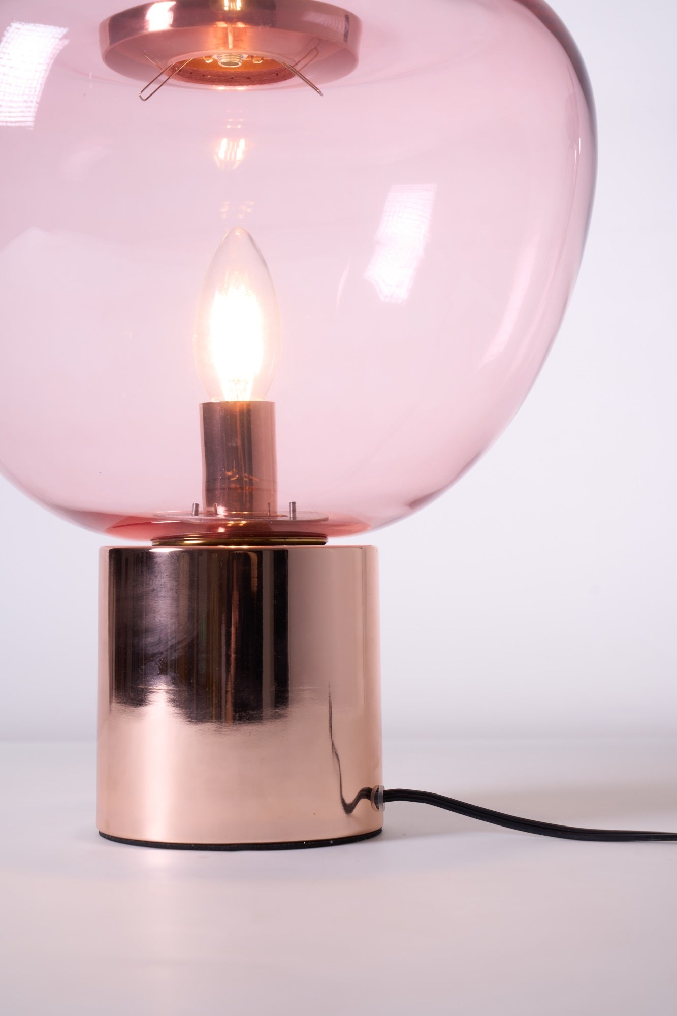 Jade Modern Table Lamp-Neutral Decor