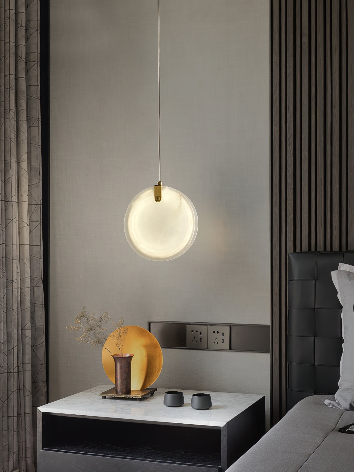 Selene Alabaster Pendant Light