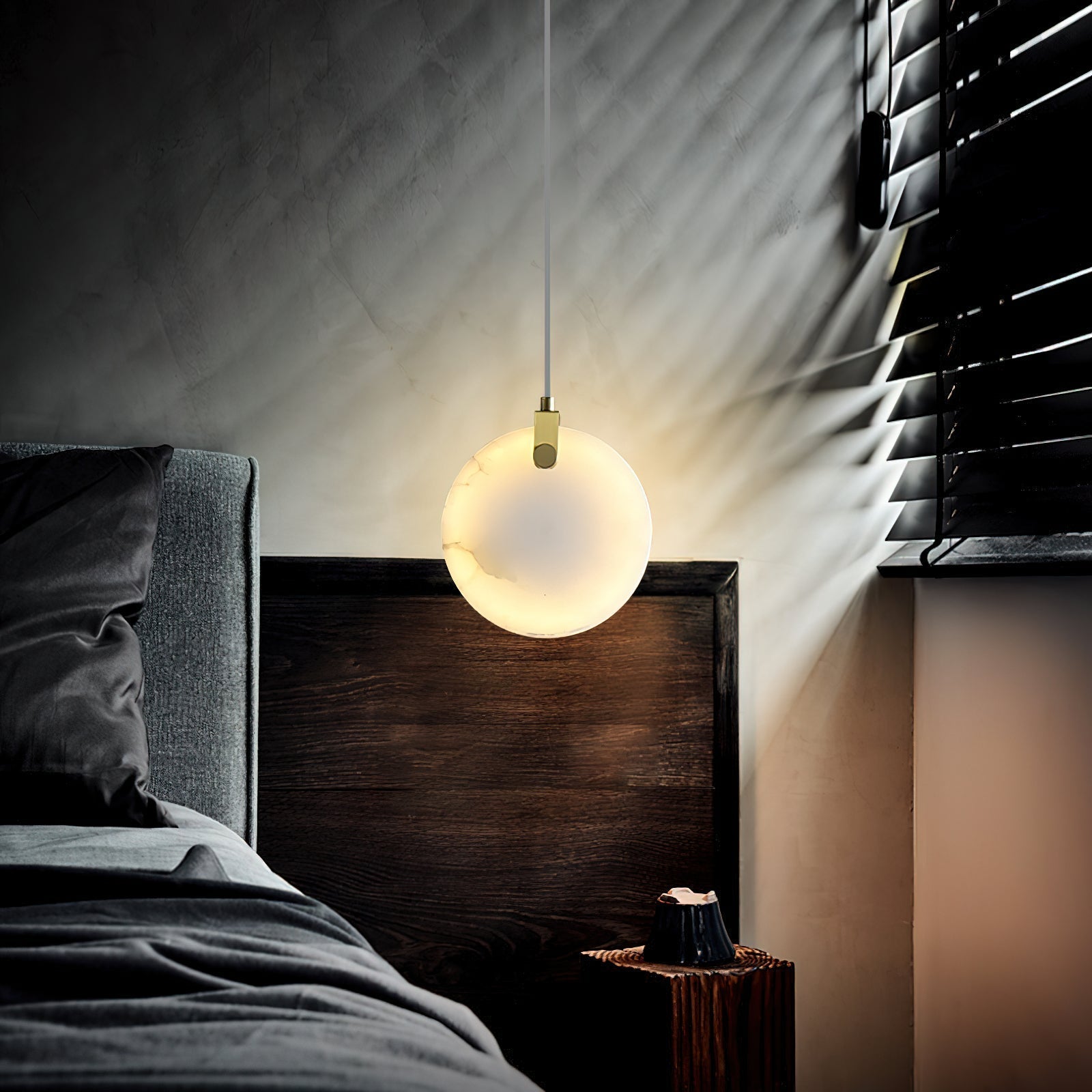 Selene Alabaster Pendant Light