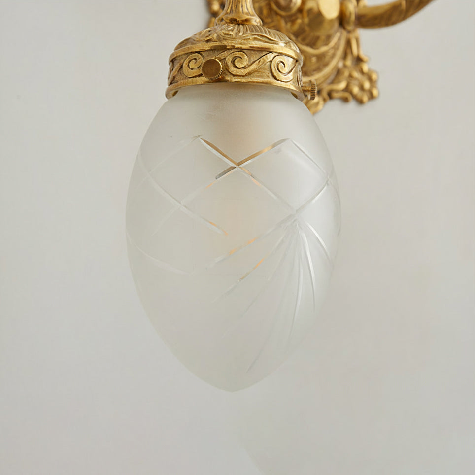 Two-head Solange lamp mounted in a classic hallway setting.