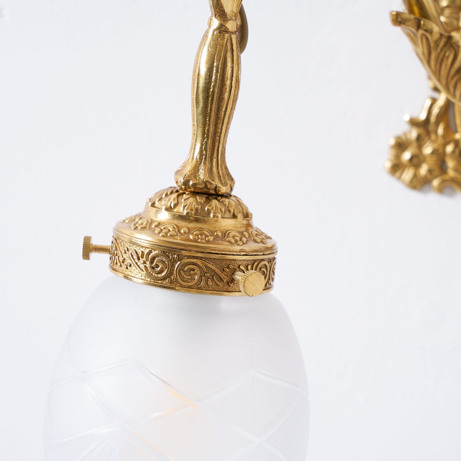 Two-head Solange Classic Wall Lamp, angled view.