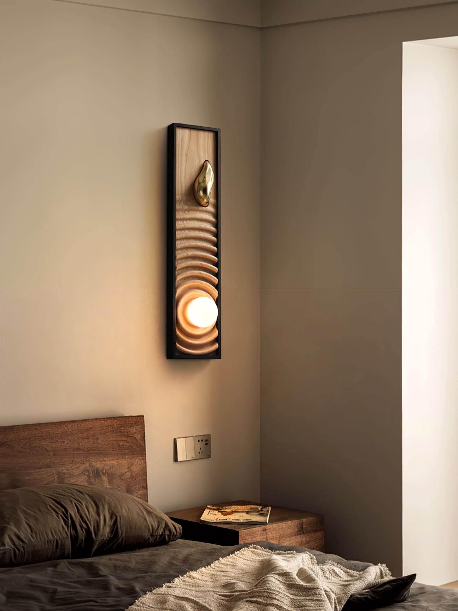 Caleb Vintage Wood Wall Lamp-Neutral Decor
