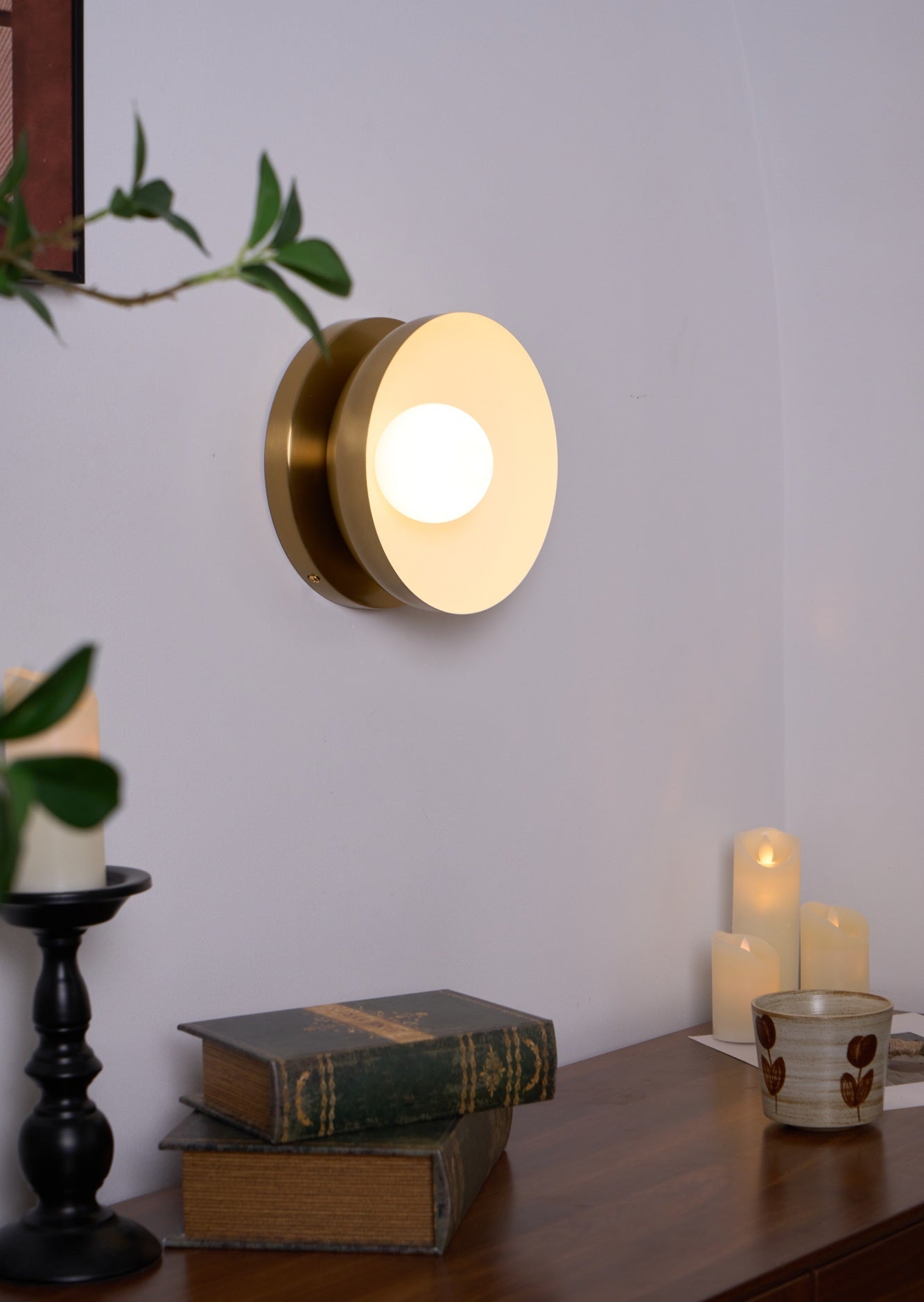 Vethaora Modern Minimalist Solar Eclipse Brass Glass Wall Light-Neutral Decor