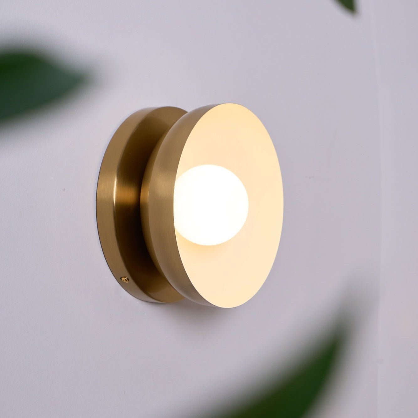 Vethaora Modern Minimalist Solar Eclipse Brass Glass Wall Light-Neutral Decor
