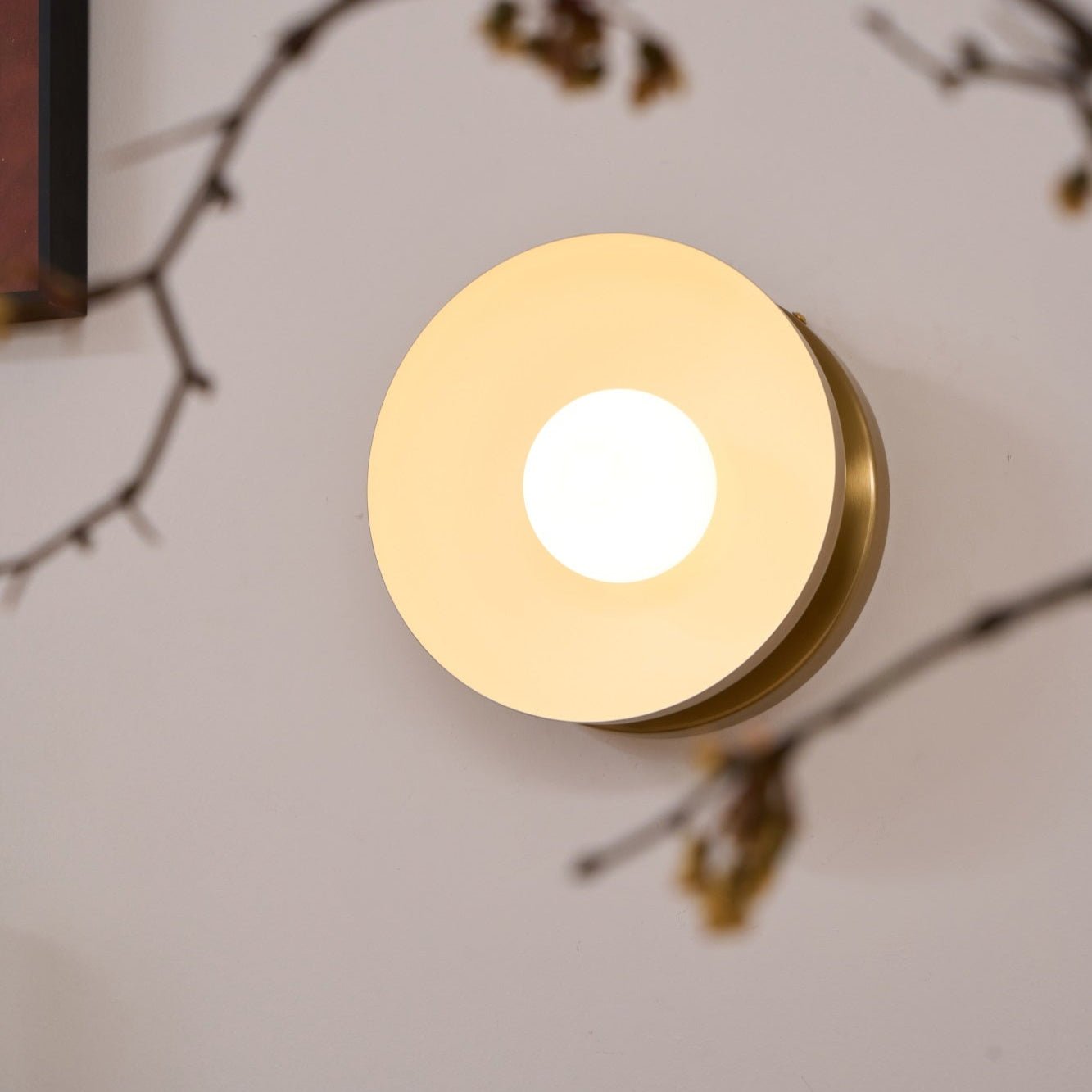 Vethaora Modern Minimalist Solar Eclipse Brass Glass Wall Light-Neutral Decor
