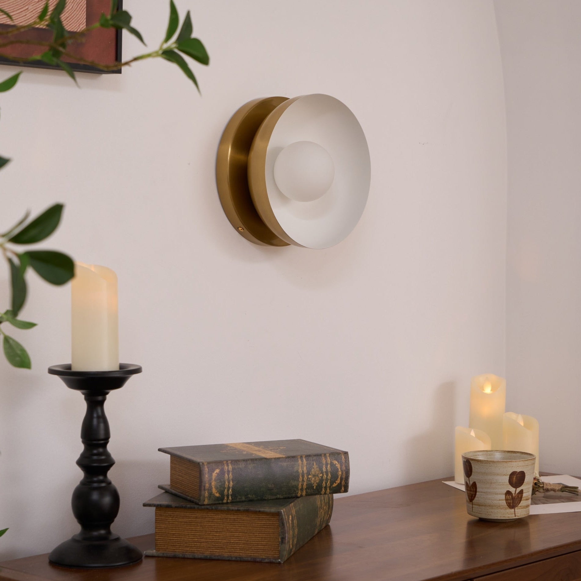 Vethaora Modern Minimalist Solar Eclipse Brass Glass Wall Light-Neutral Decor