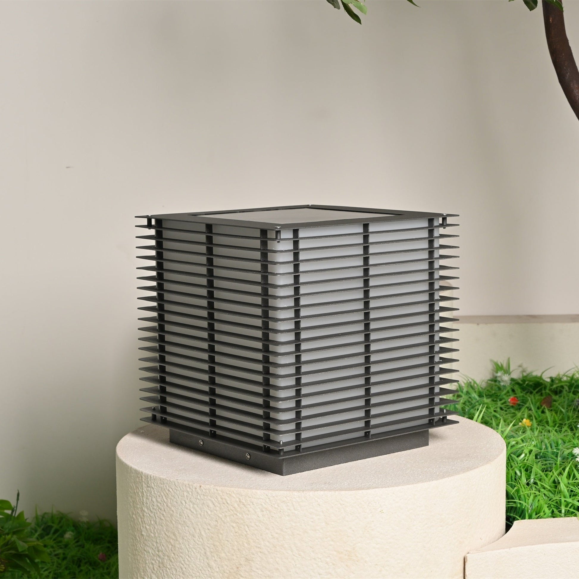 Eryon Solar Grid Outdoor Light-Neutral Decor
