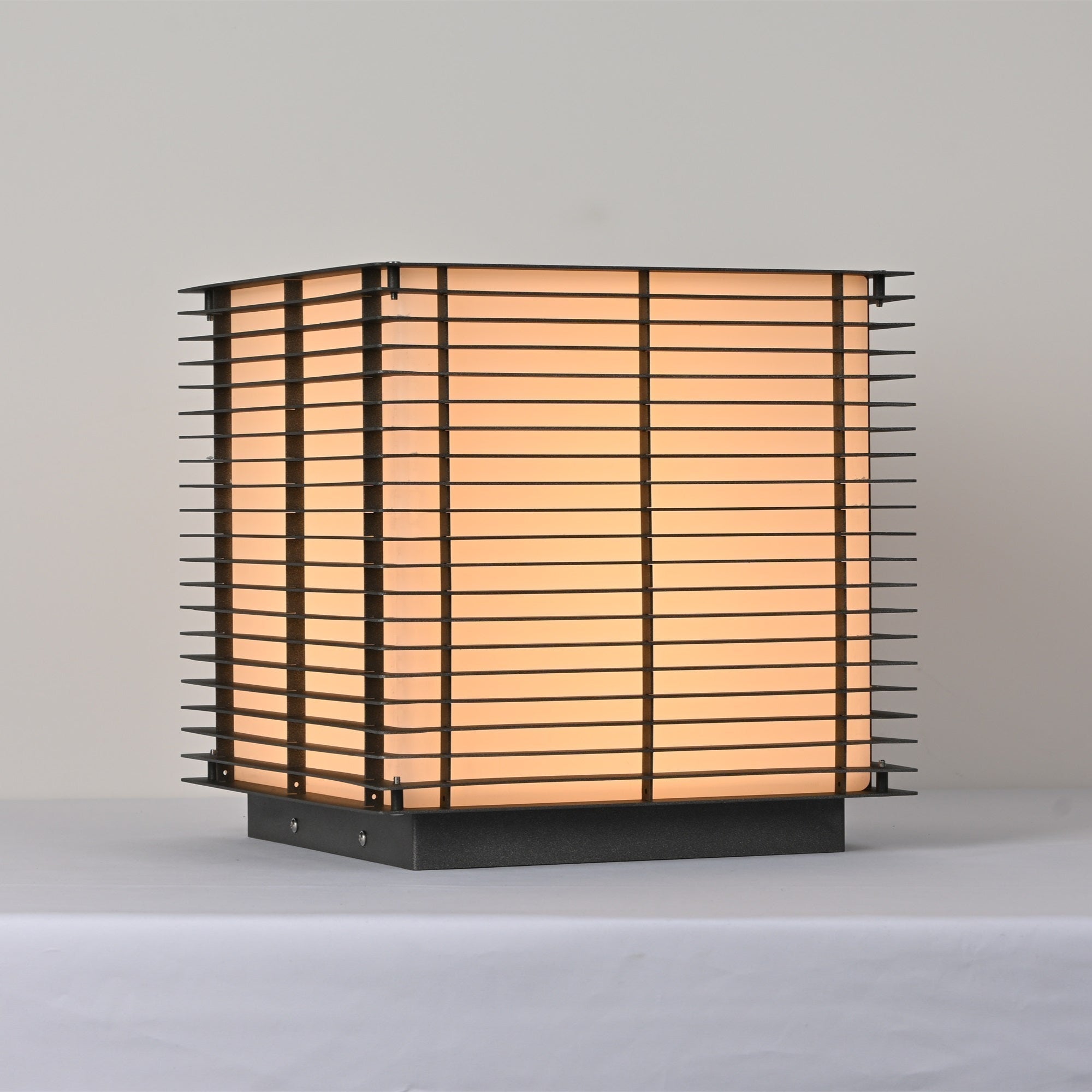 Cubra Grid Post Outdoor Light-Neutral Decor