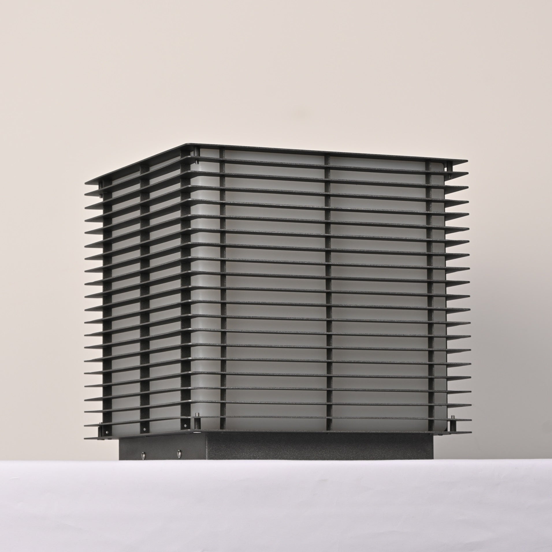 Cubra Grid Post Outdoor Light-Neutral Decor