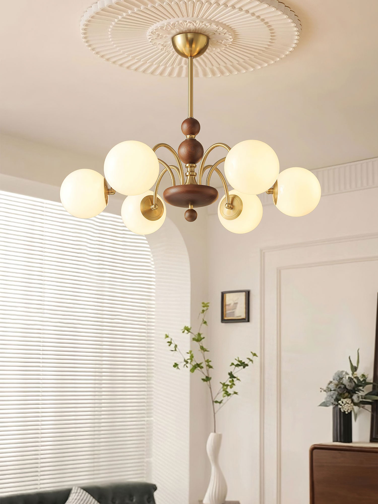 Naomi Luxury Chandelier-Neutral Decor