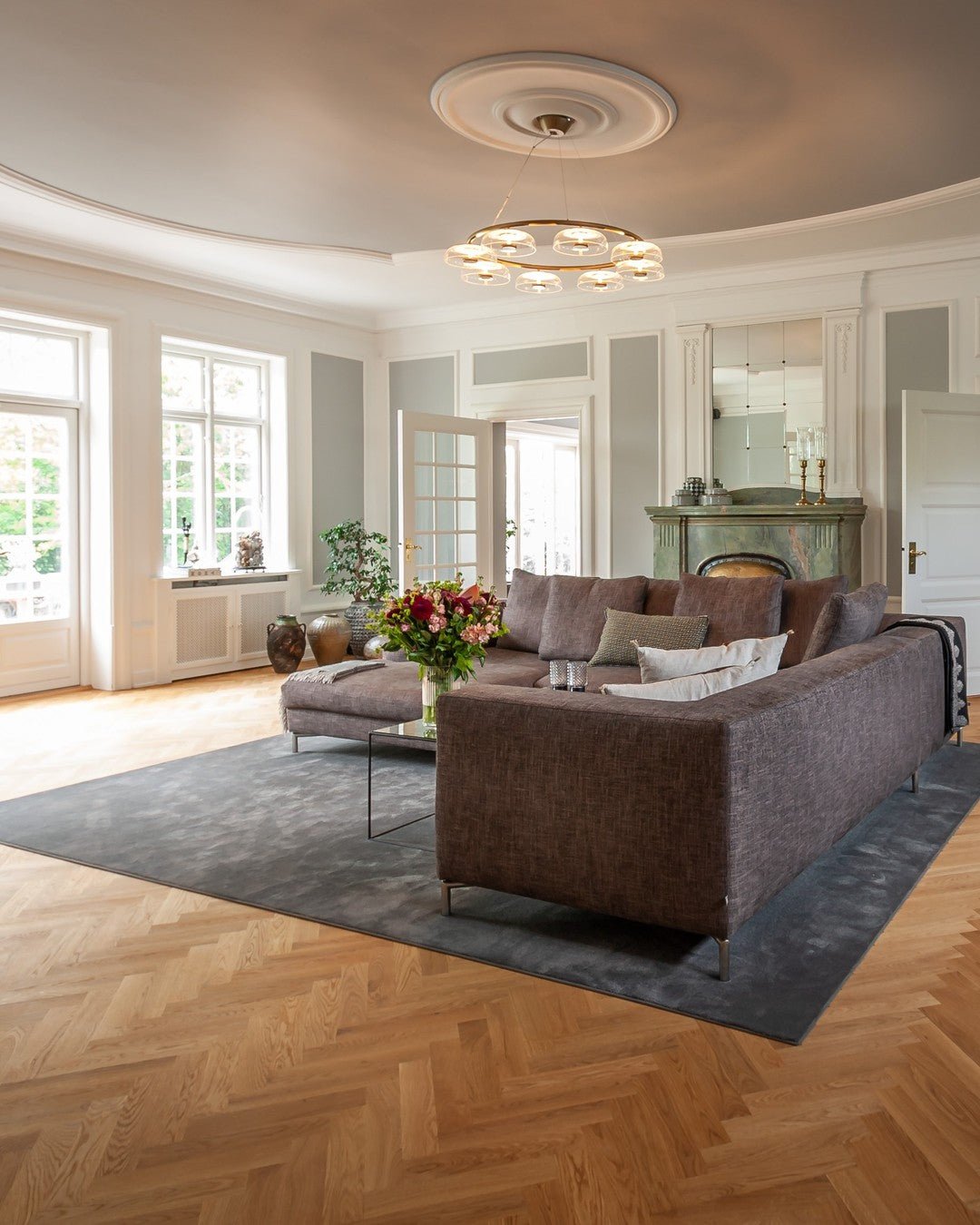 Aethera Circular Glass Chandelier-Neutral Decor