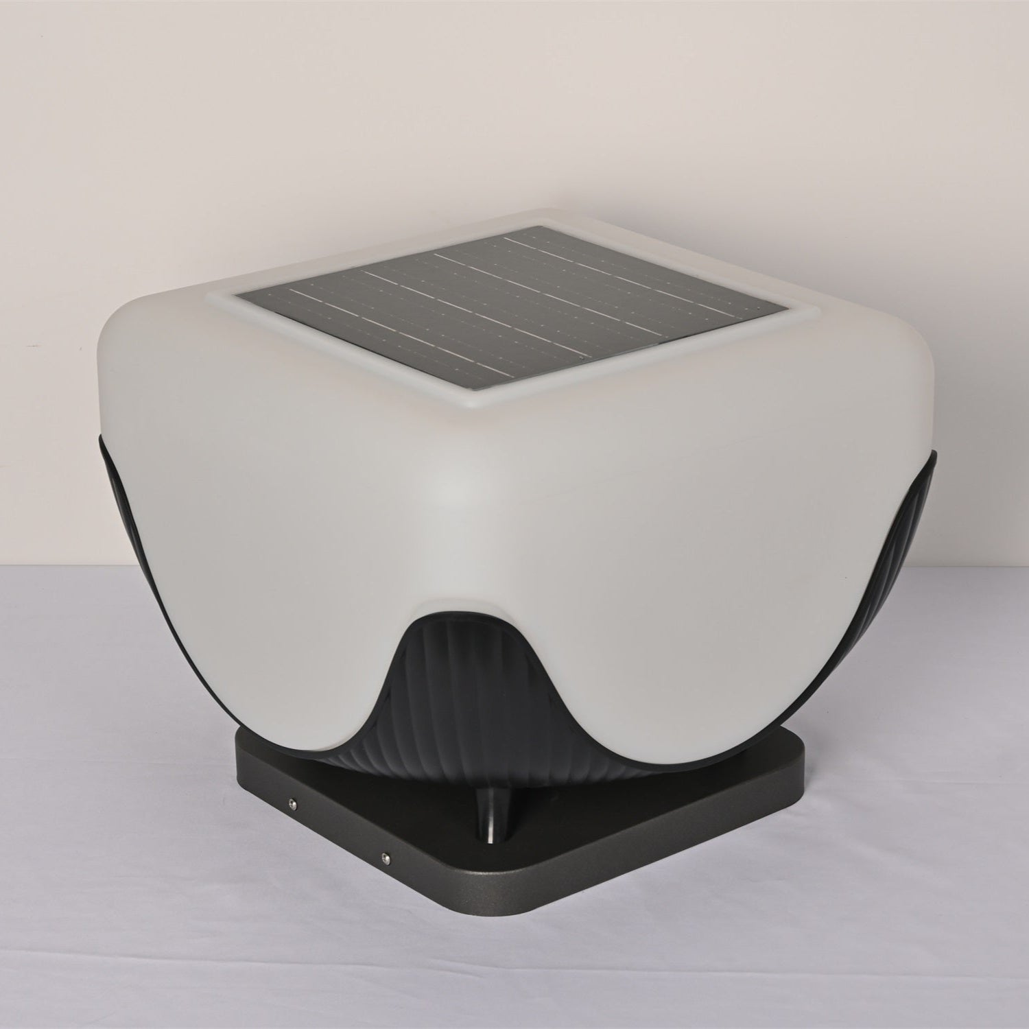 Ryder Minimalist Outdoor Light-Neutral Decor