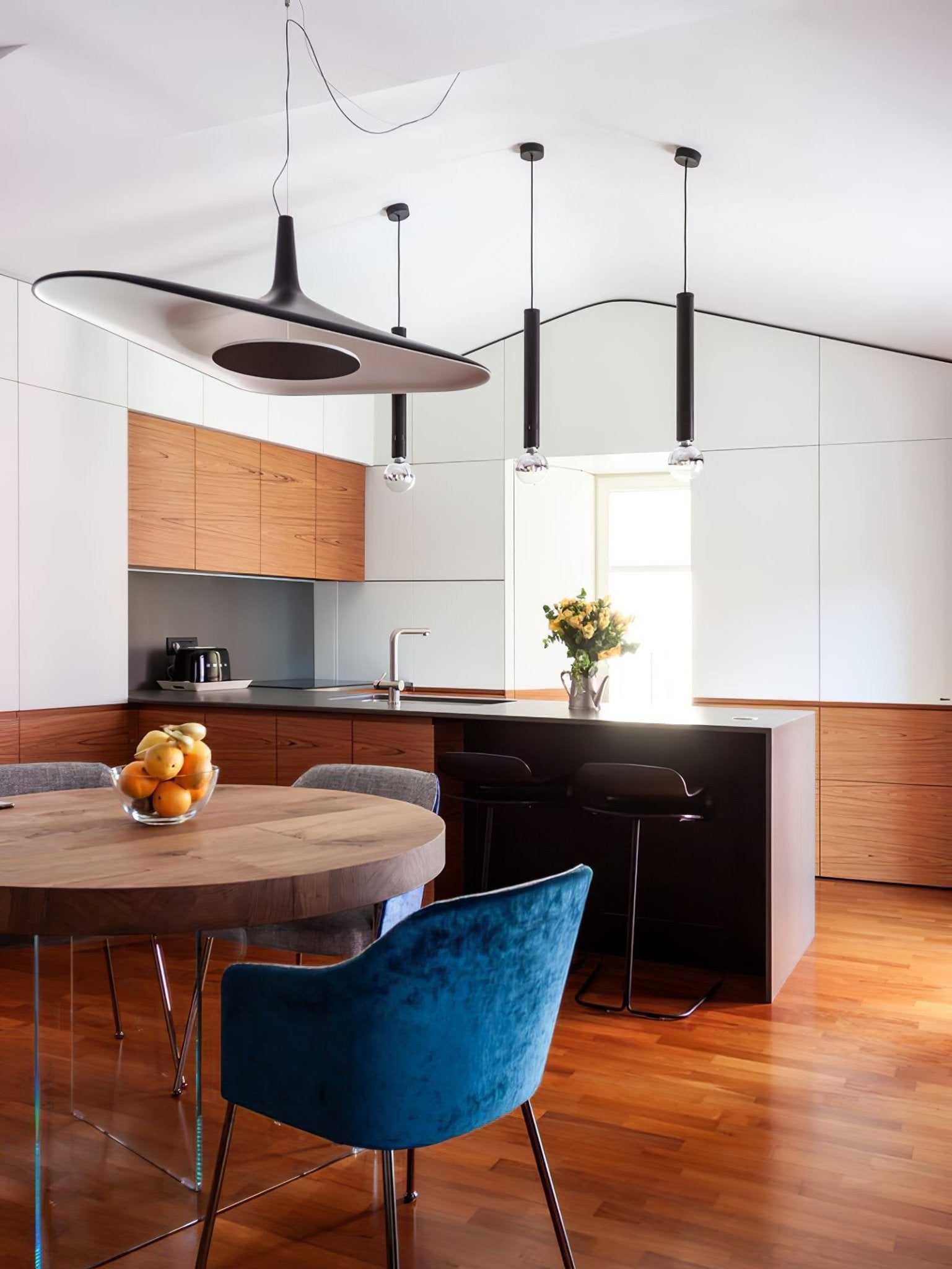Soleil Noir Pendant Lamp-Neutral Decor