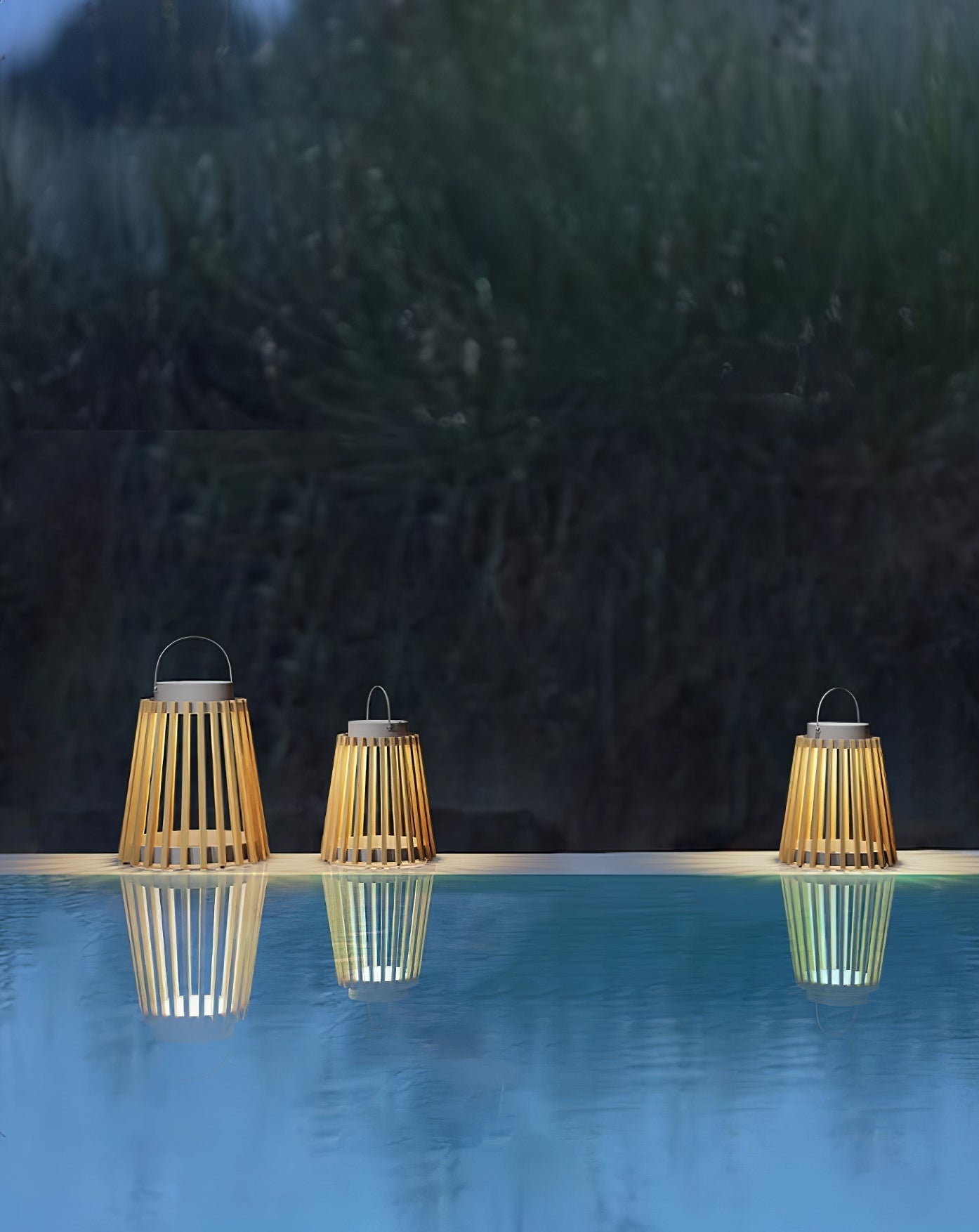 Hopt Solar Outdoor Lantern Lamp-Neutral Decor