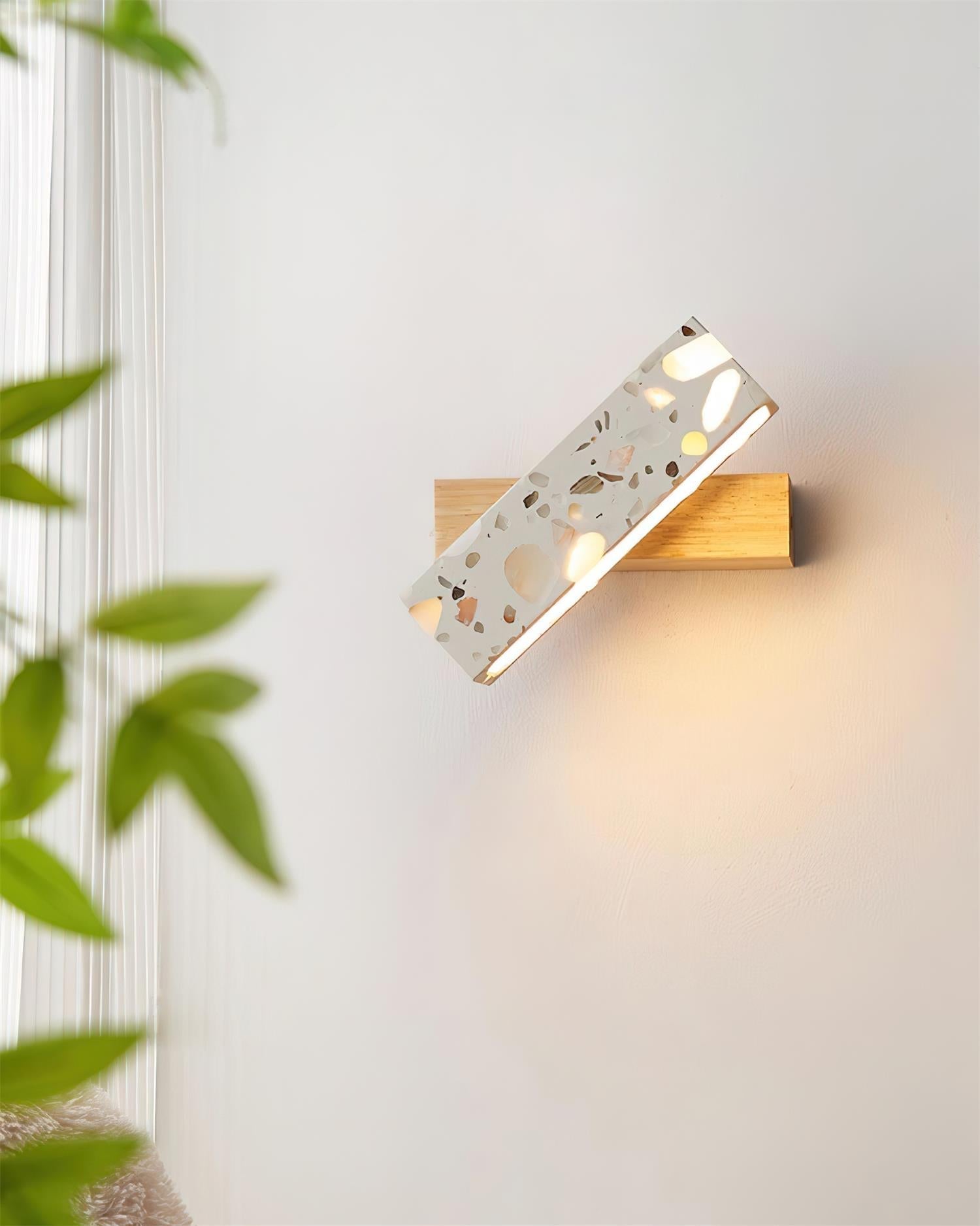 Tessara Wall Lamp