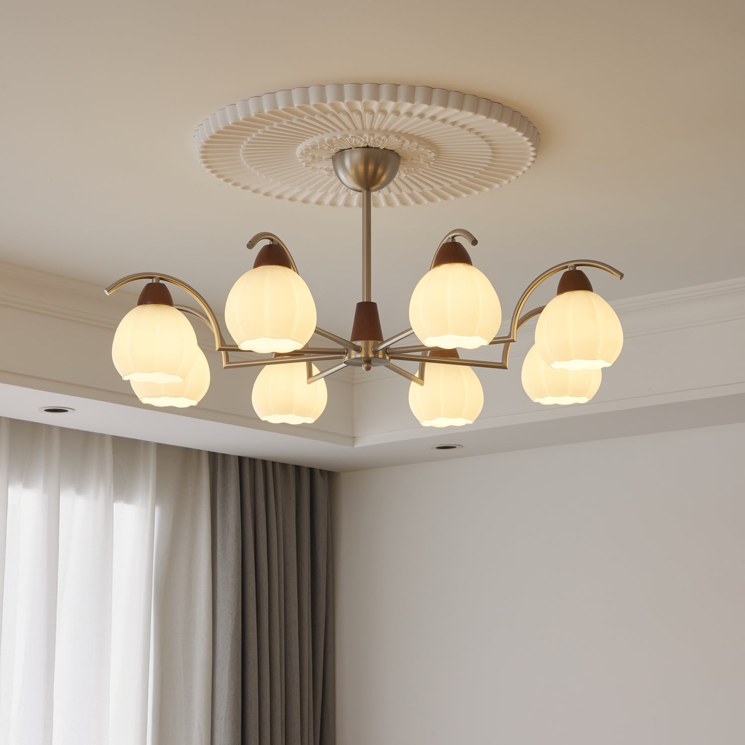 Ilaeiel Traditional Elegance Bloom Wood Glass Chandelier-Neutral Decor