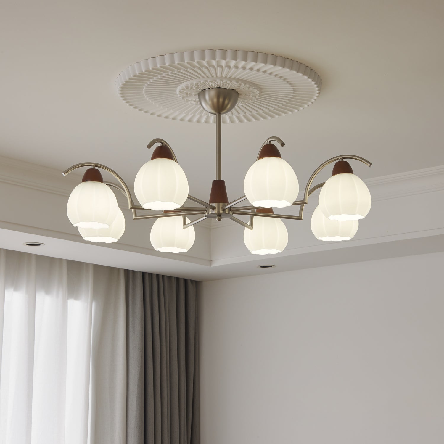 Ilaeiel Traditional Elegance Bloom Wood Glass Chandelier-Neutral Decor