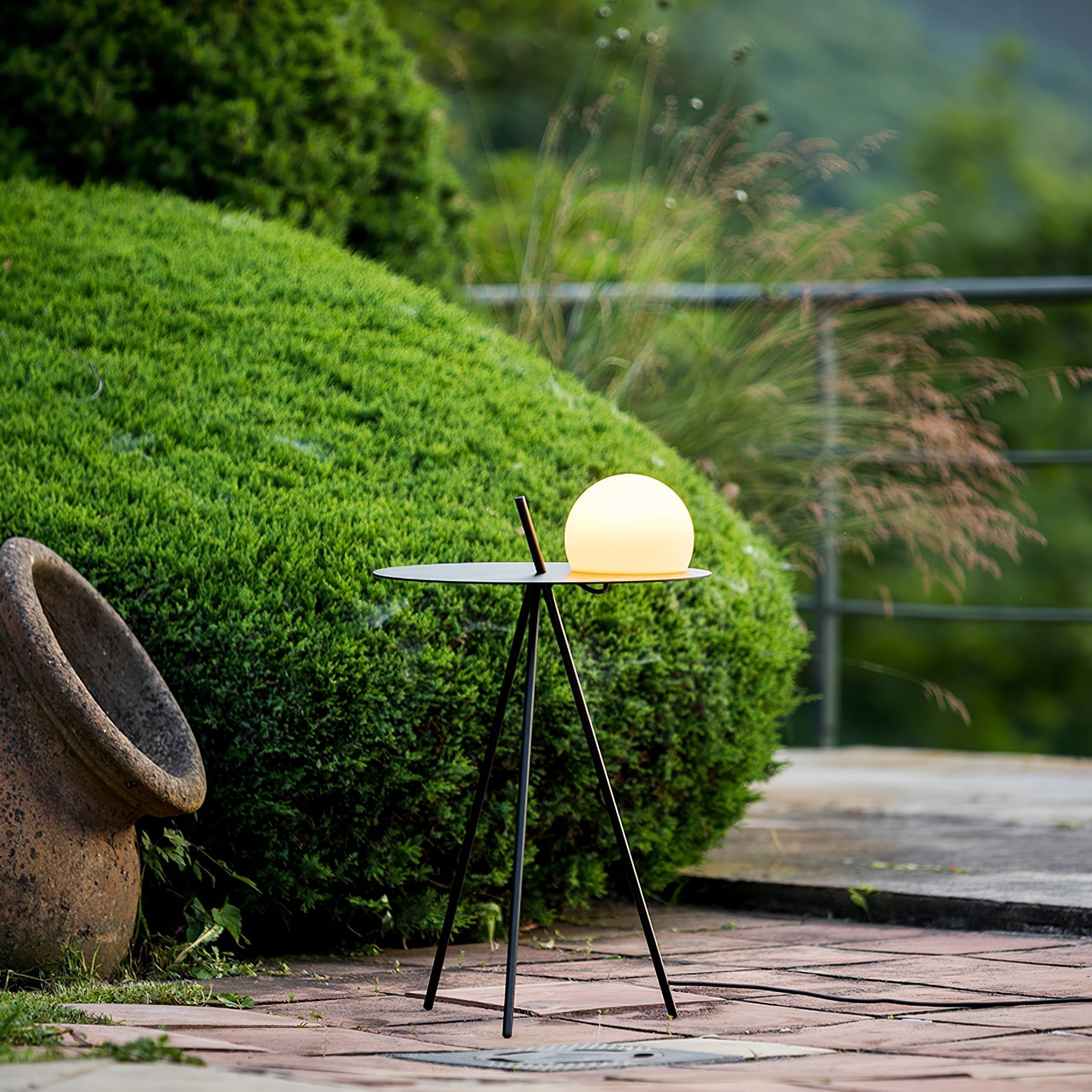 Camden Modern Outdoor Light-Neutral Decor