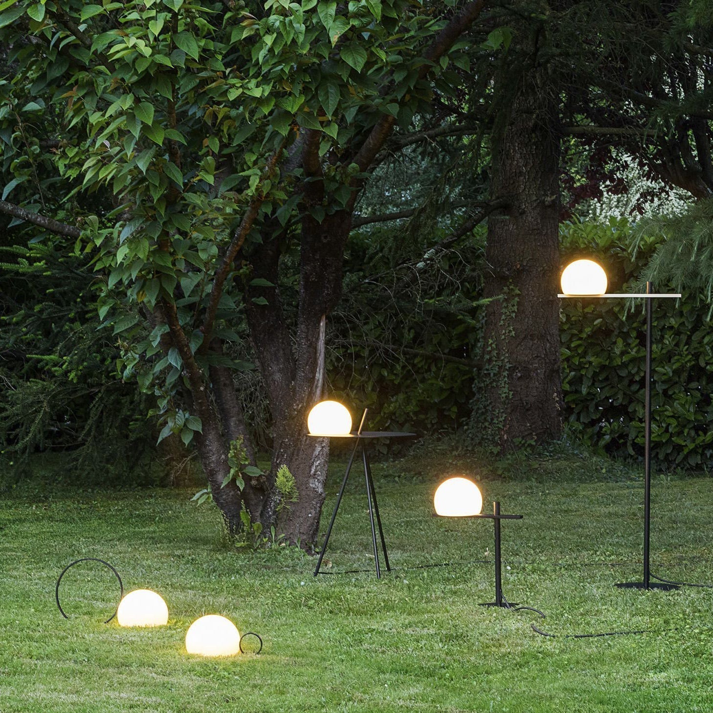 Camden Modern Outdoor Light-Neutral Decor