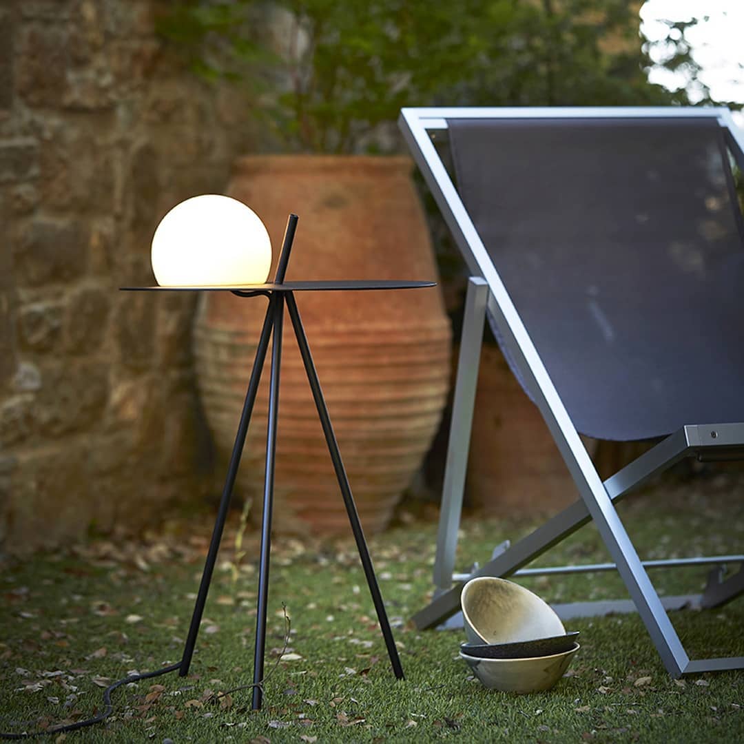 Camden Modern Outdoor Light-Neutral Decor