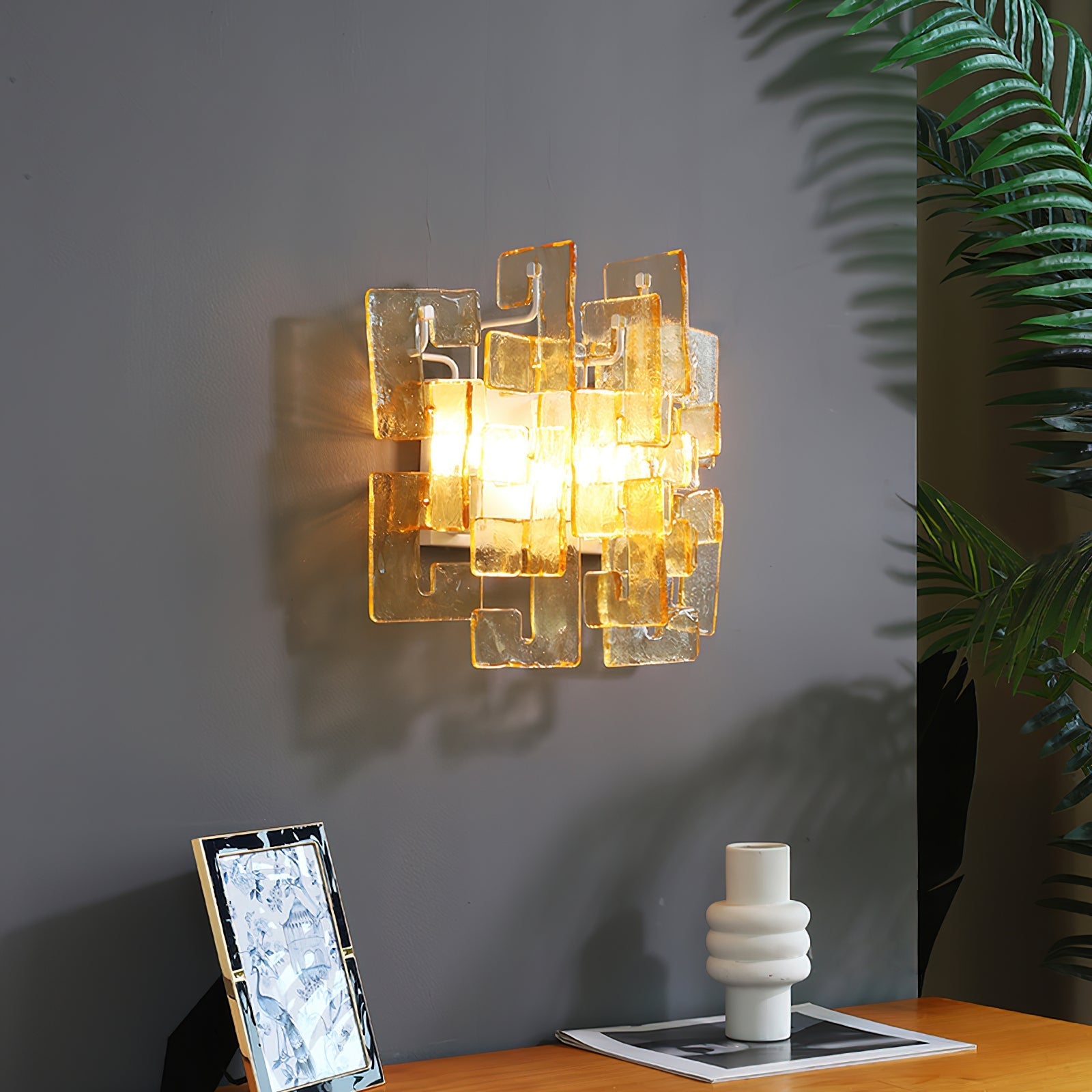 Aurelia Wall Lamp