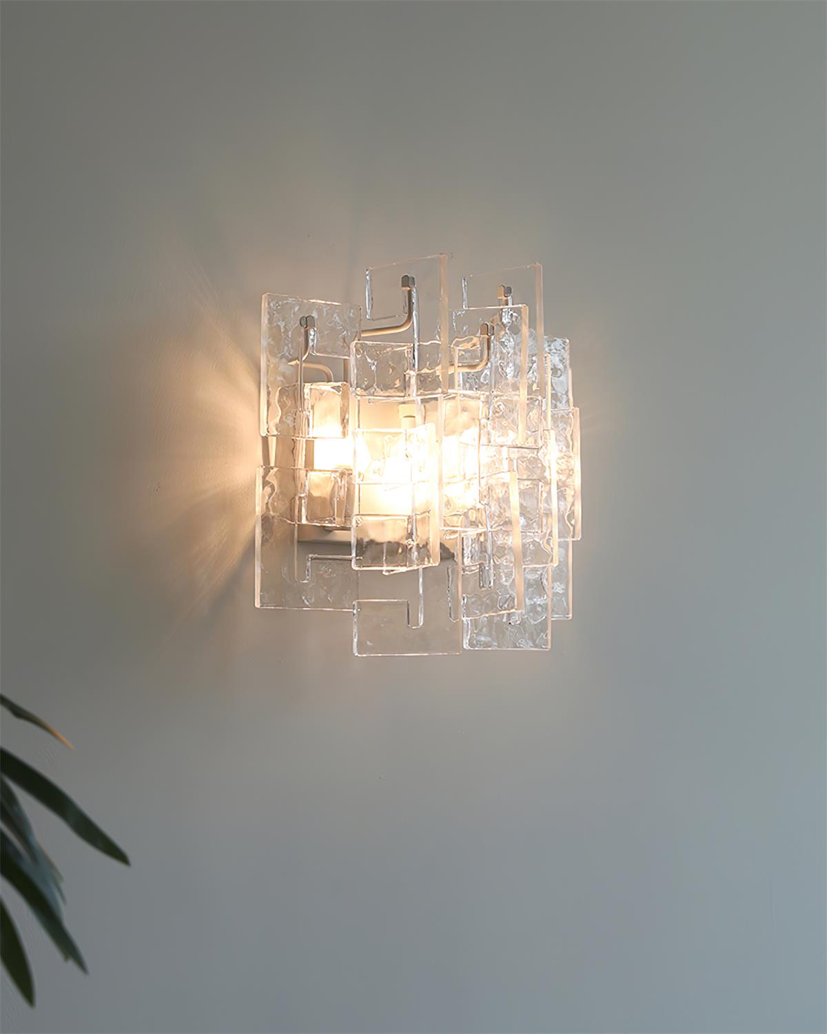 Aurelia Wall Lamp