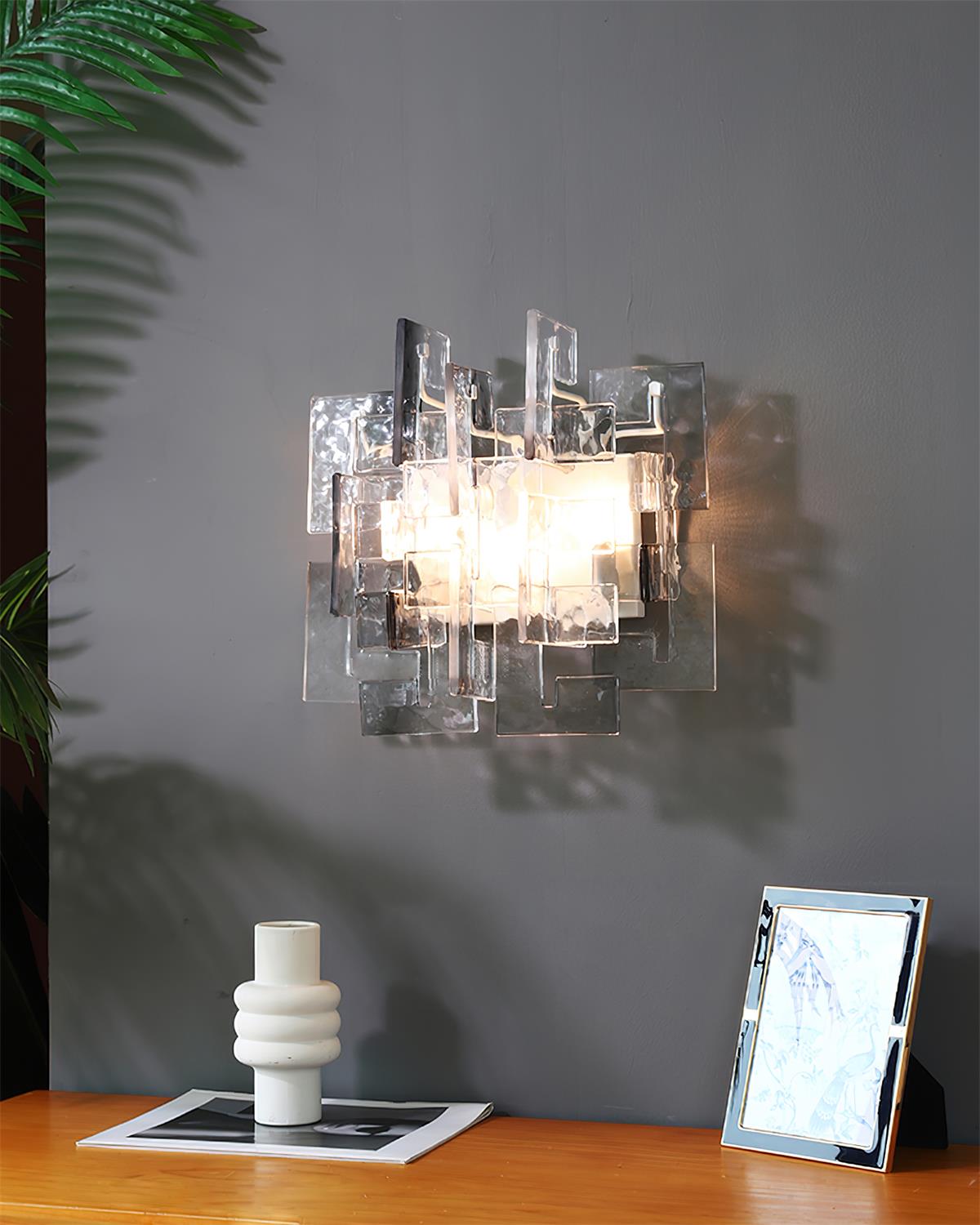 Aurelia Wall Lamp