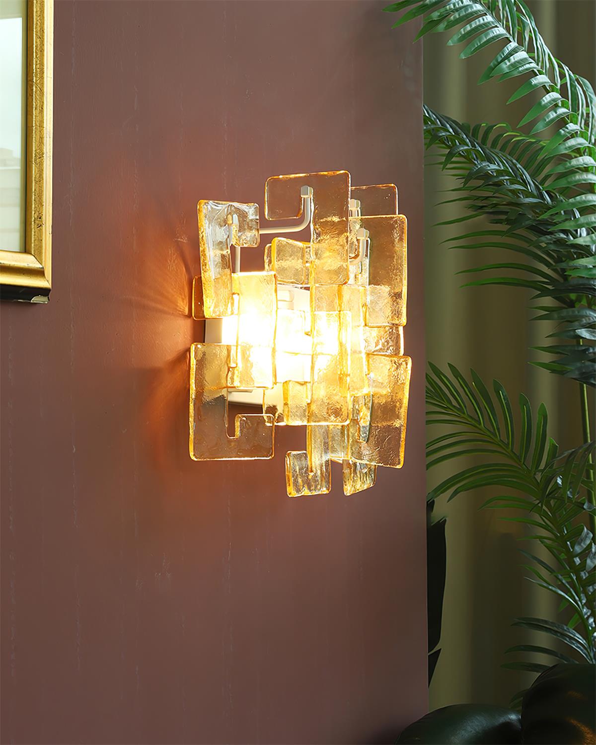 Aurelia Wall Lamp
