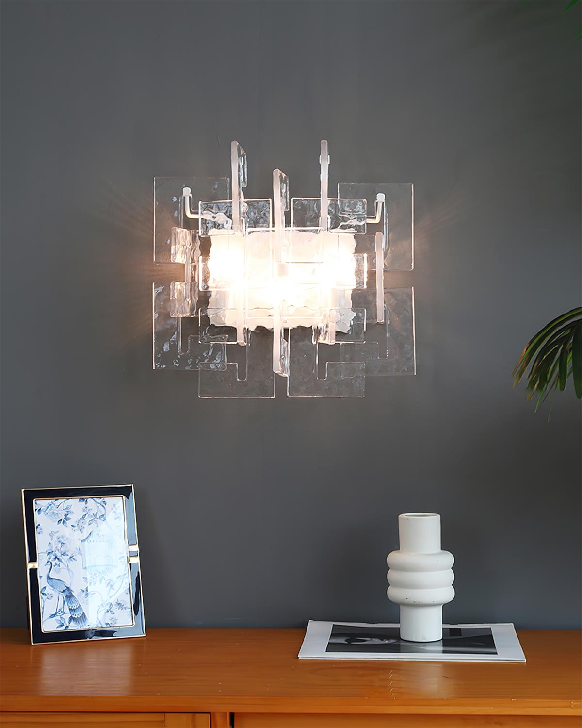 Aurelia Wall Lamp