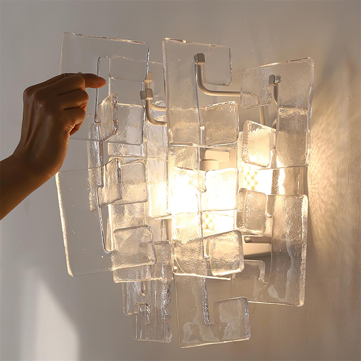 Aurelia Wall Lamp