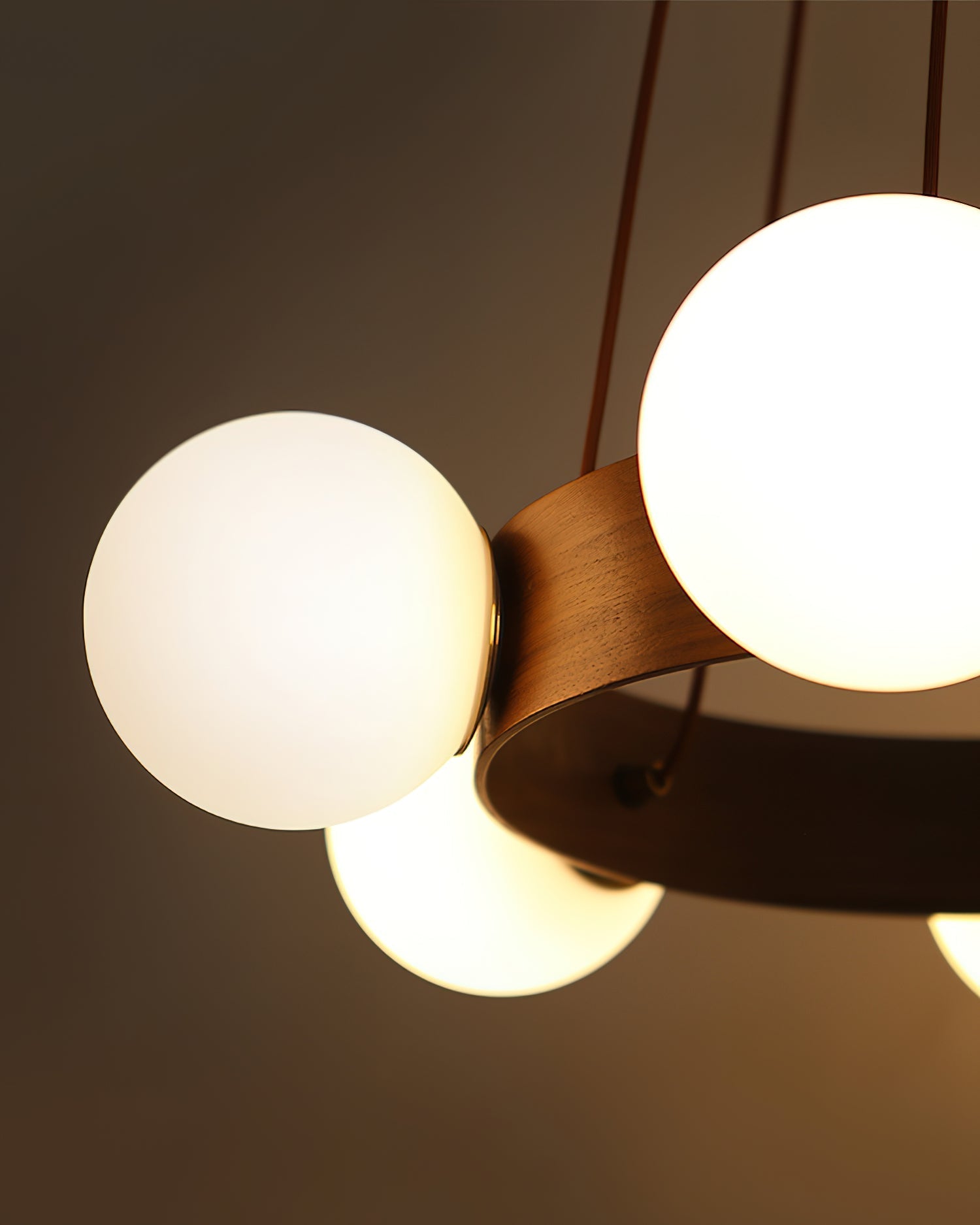 Lucien Chandelier