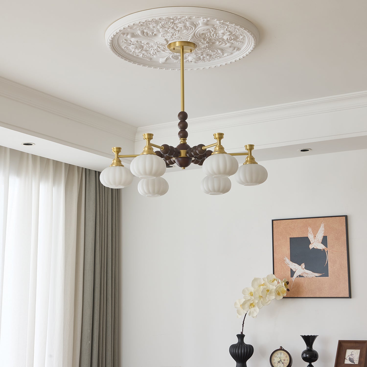 Avdorira Elegance Vintage Brass Wood Chandelier-Neutral Decor