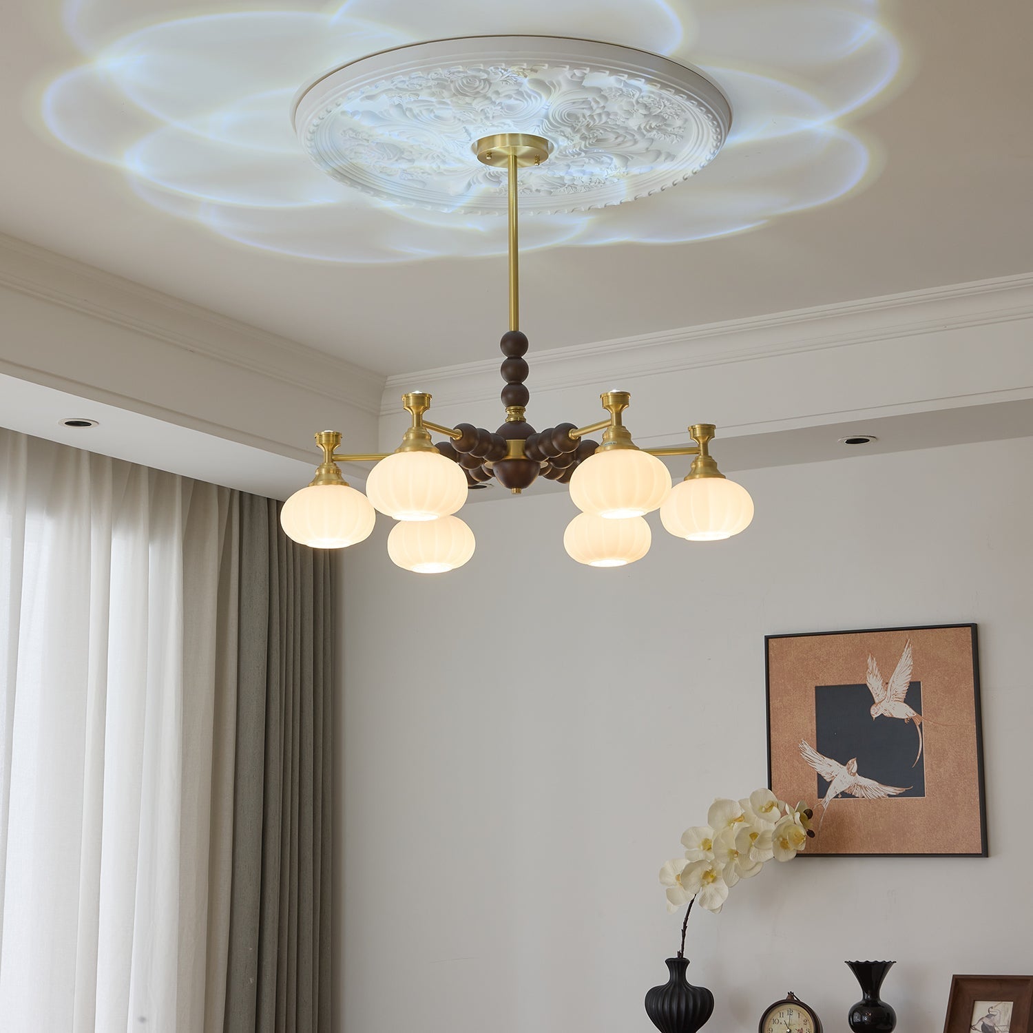 Avdorira Elegance Vintage Brass Wood Chandelier-Neutral Decor