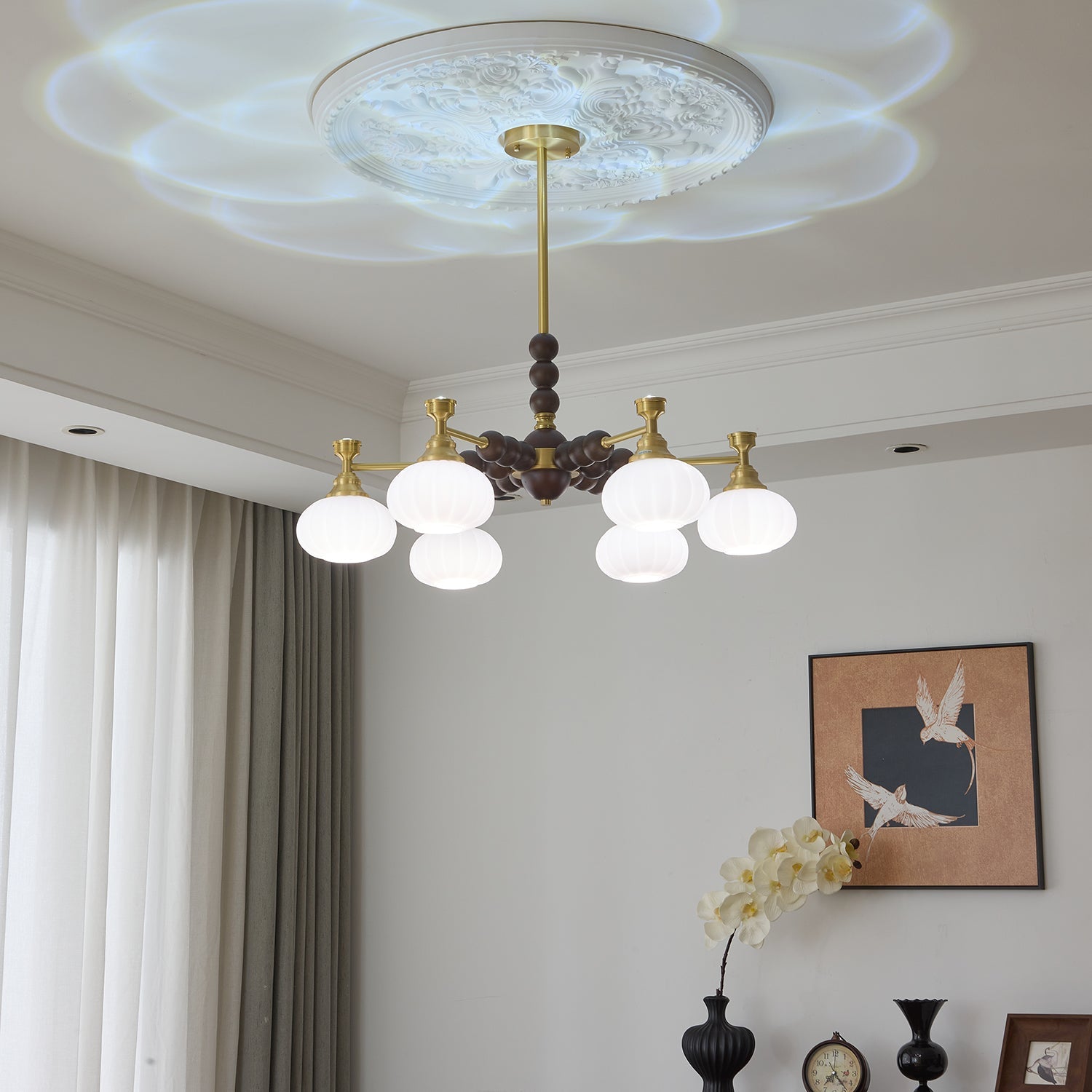 Avdorira Elegance Vintage Brass Wood Chandelier-Neutral Decor