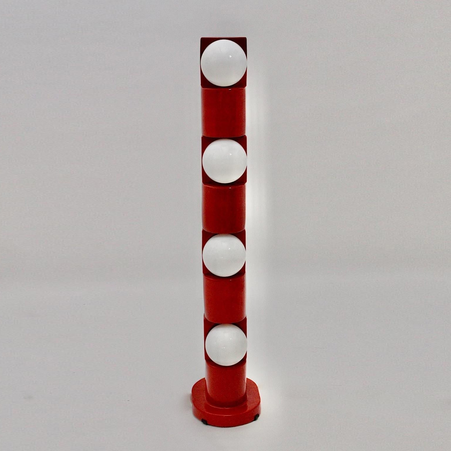 Vera Floor Lamp