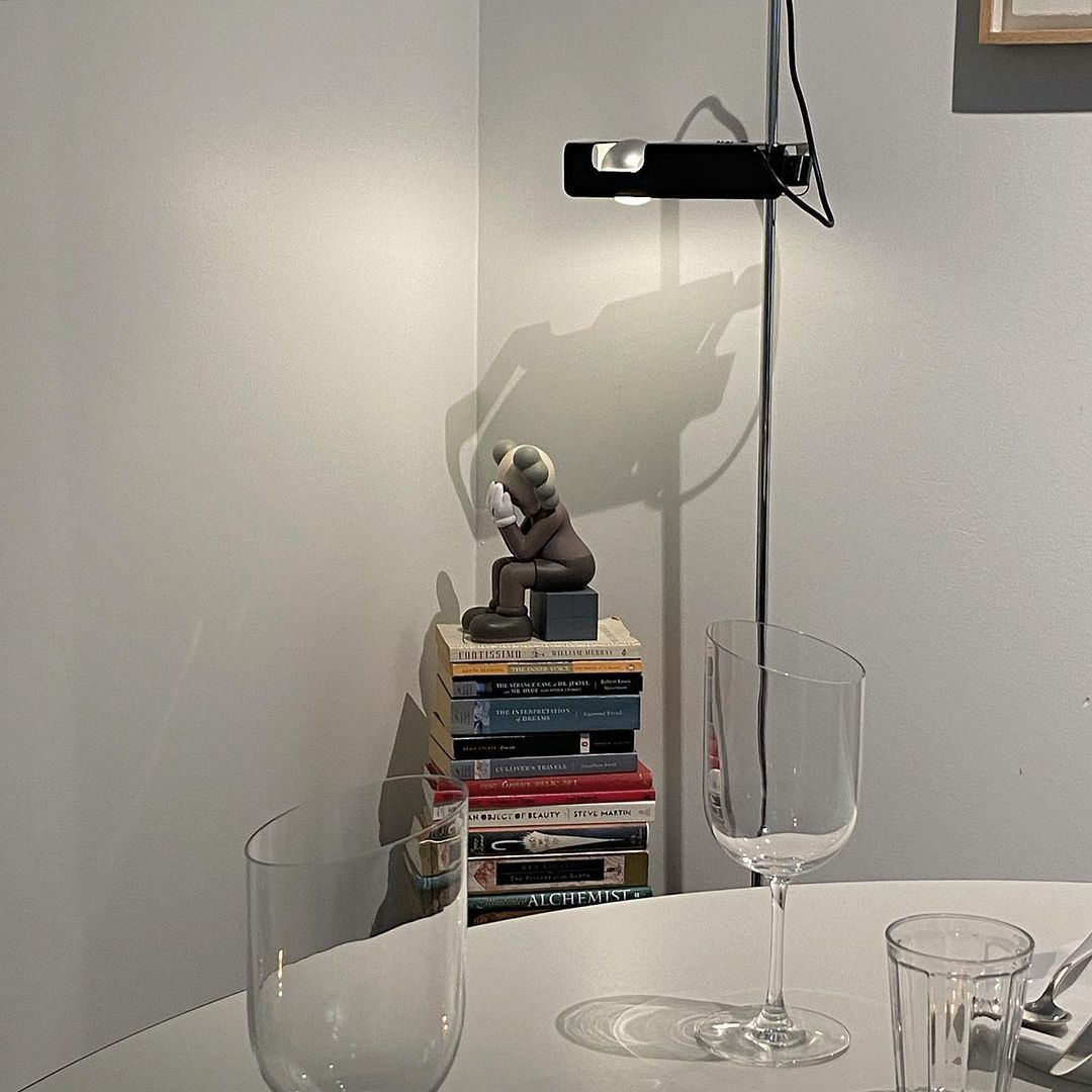 Merven Minimalist Floor Lamp-Neutral Decor