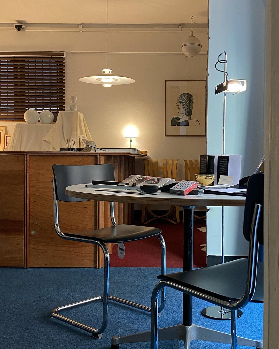 Merven Minimalist Floor Lamp-Neutral Decor