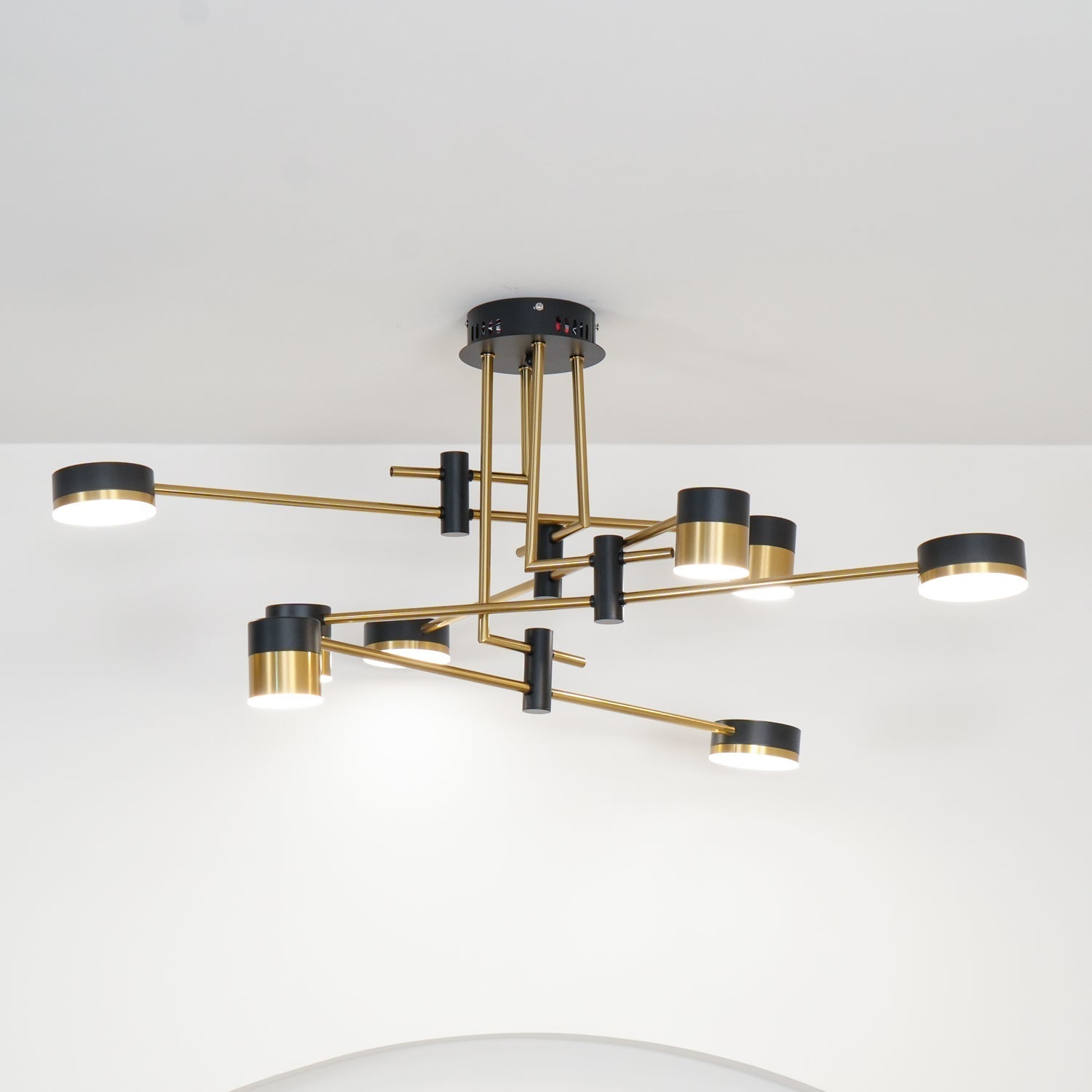 Lustra Chandelier Black Gold Spider Arms-Neutral Decor